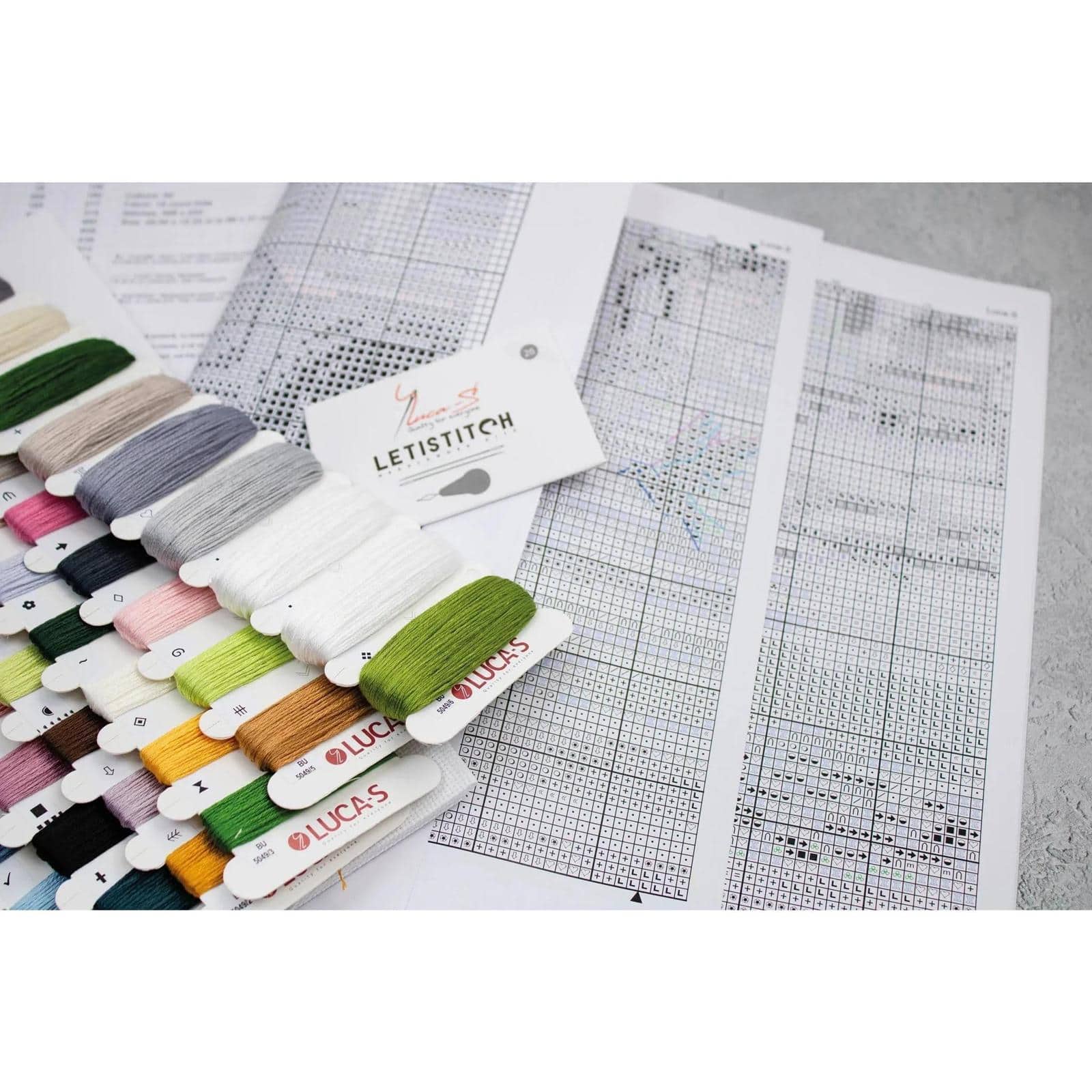 Luca-S New York Counted Cross Stitch Kit