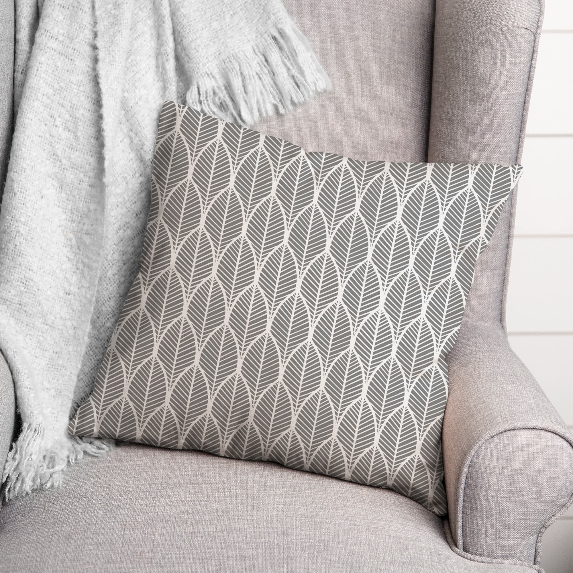 Leaf Pattern Indoor/Outdoor Throw Pillow