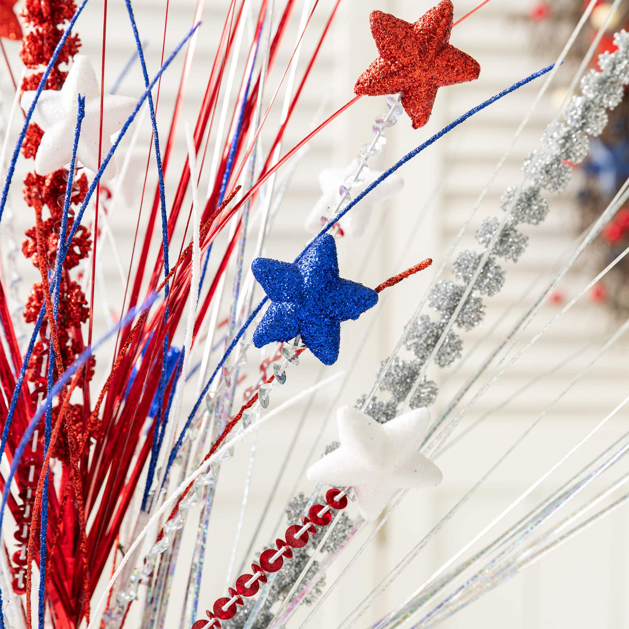 Glitzhome® 21" Patriotic Americana Stars and Heather Table Tree