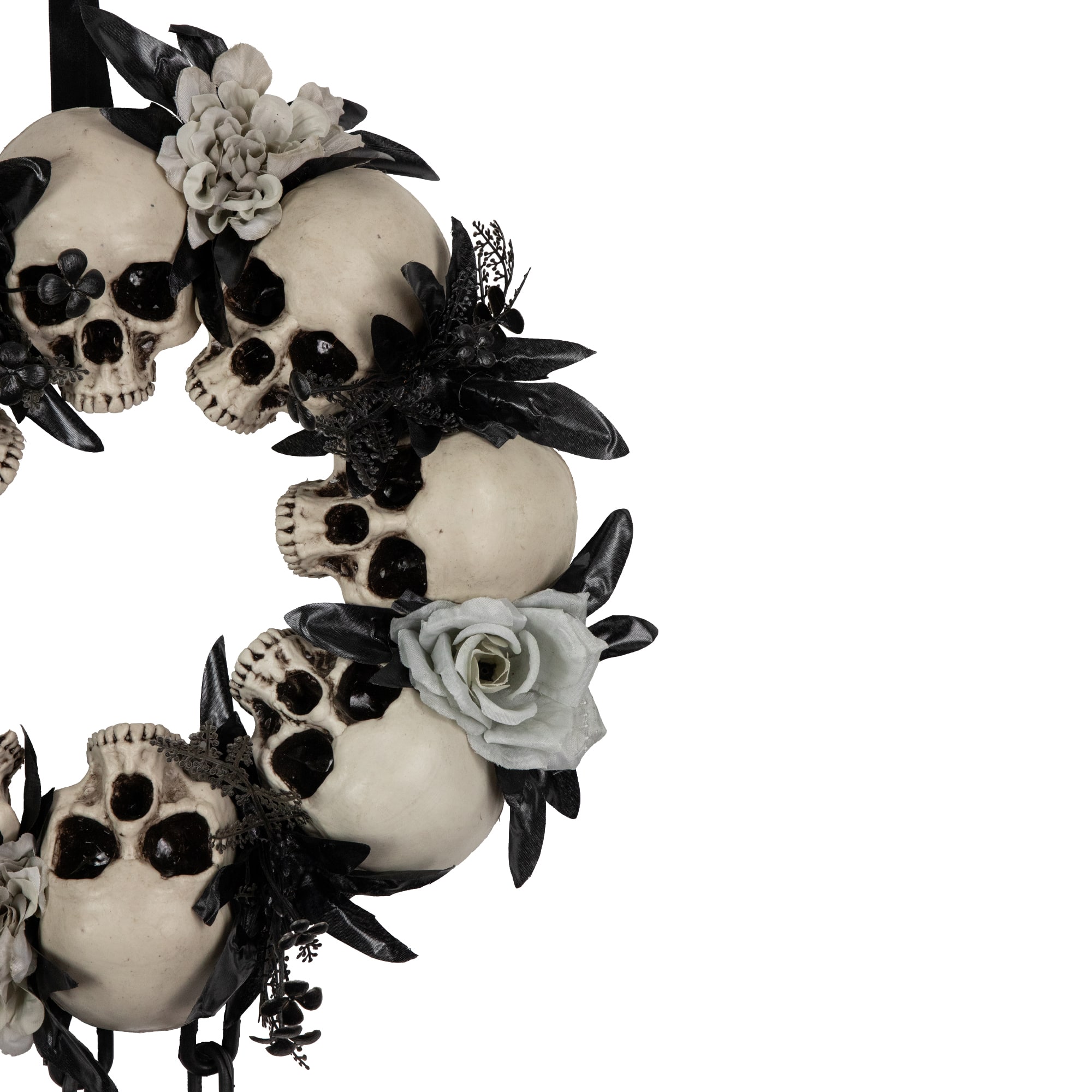 15" Skulls & Chains with Gray Roses Halloween Wreath