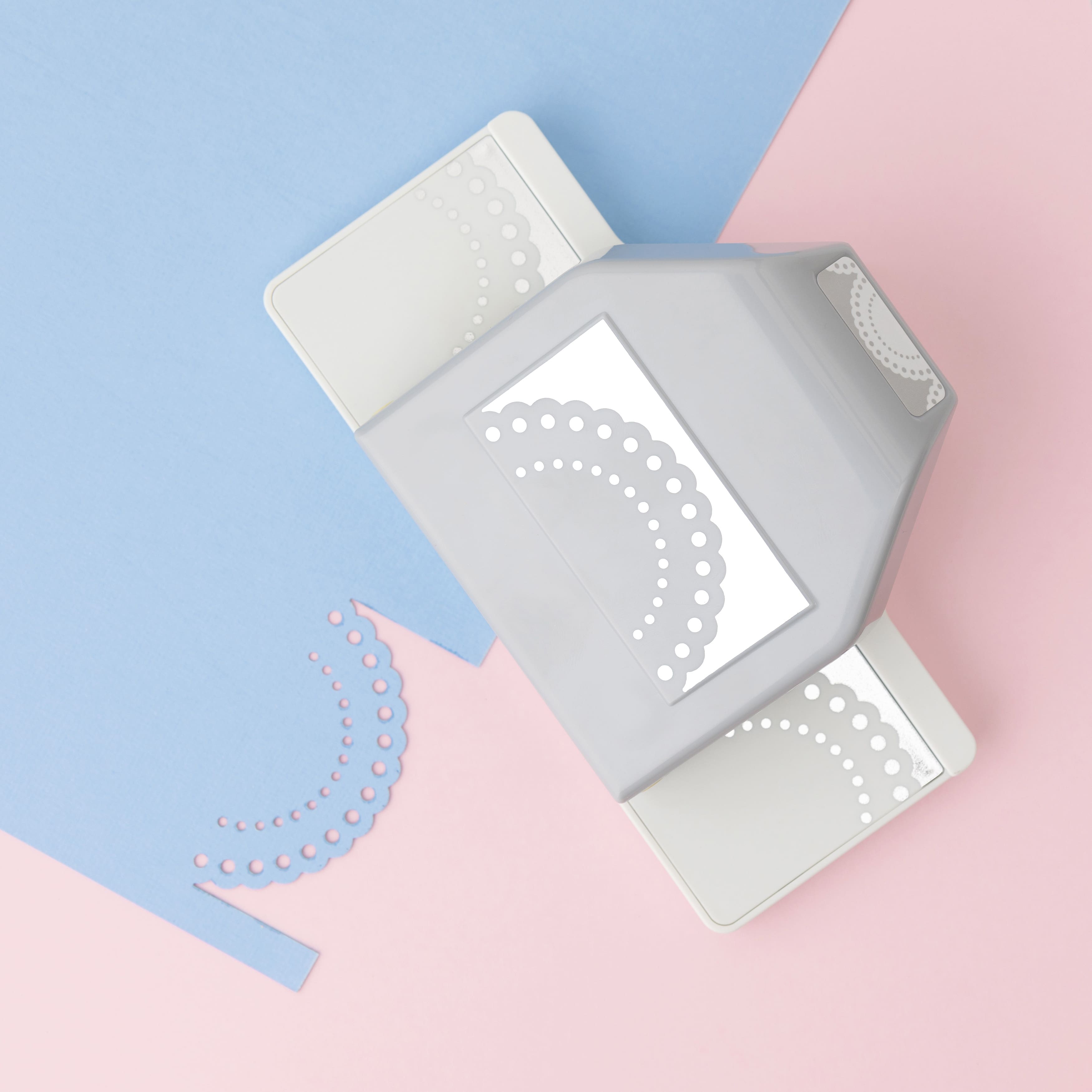 EK Tools 1.25" Large Dotted Scallop Edge Punch