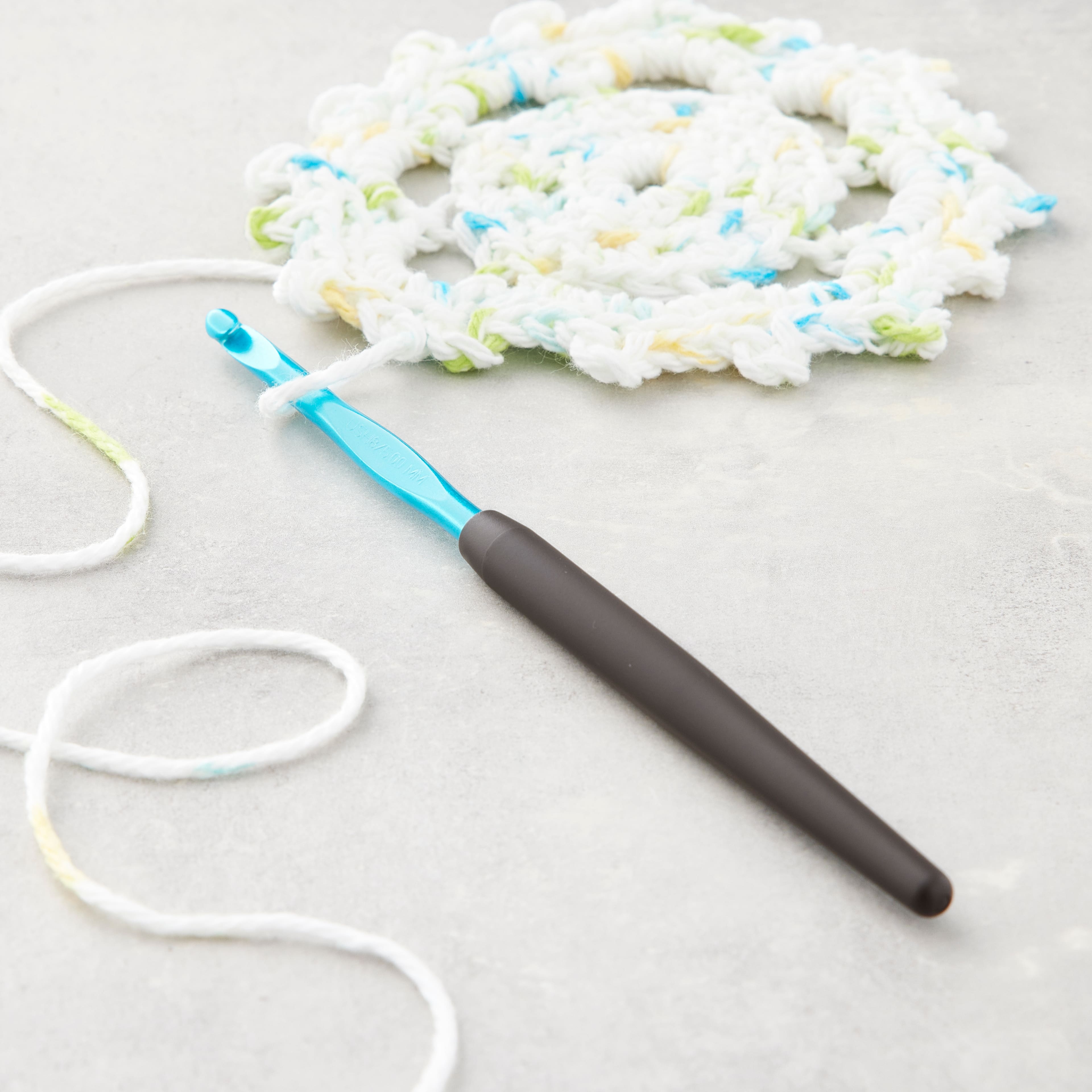 Susan Bates® Silvalume® Aluminum Crochet Hook