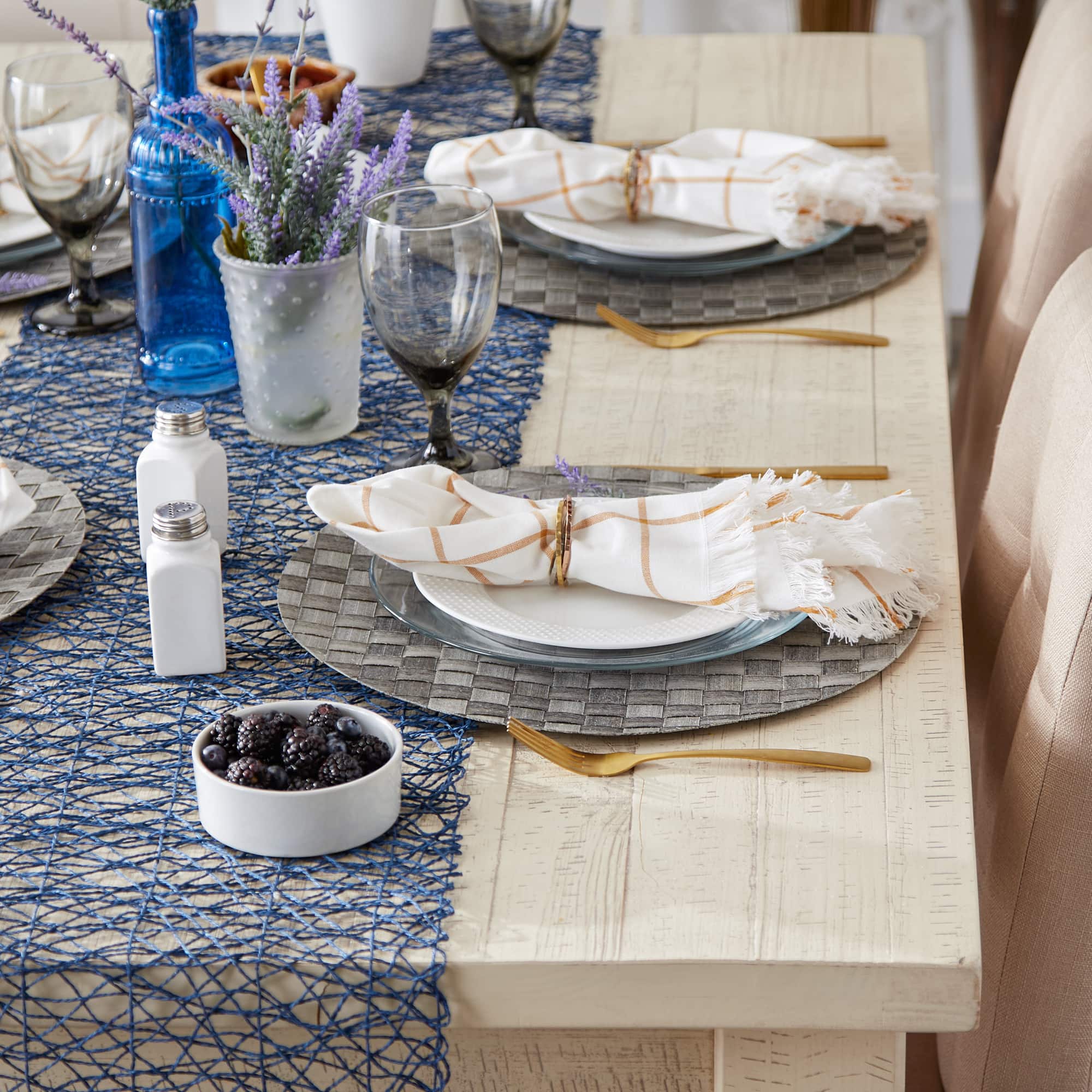 DII® Reversible Round Basket Weave Woven Placemats