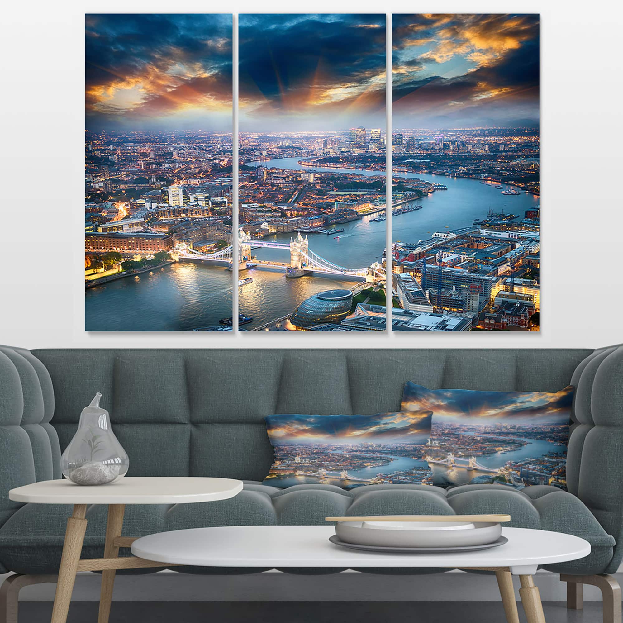Designart - Aerial View of London at Dusk