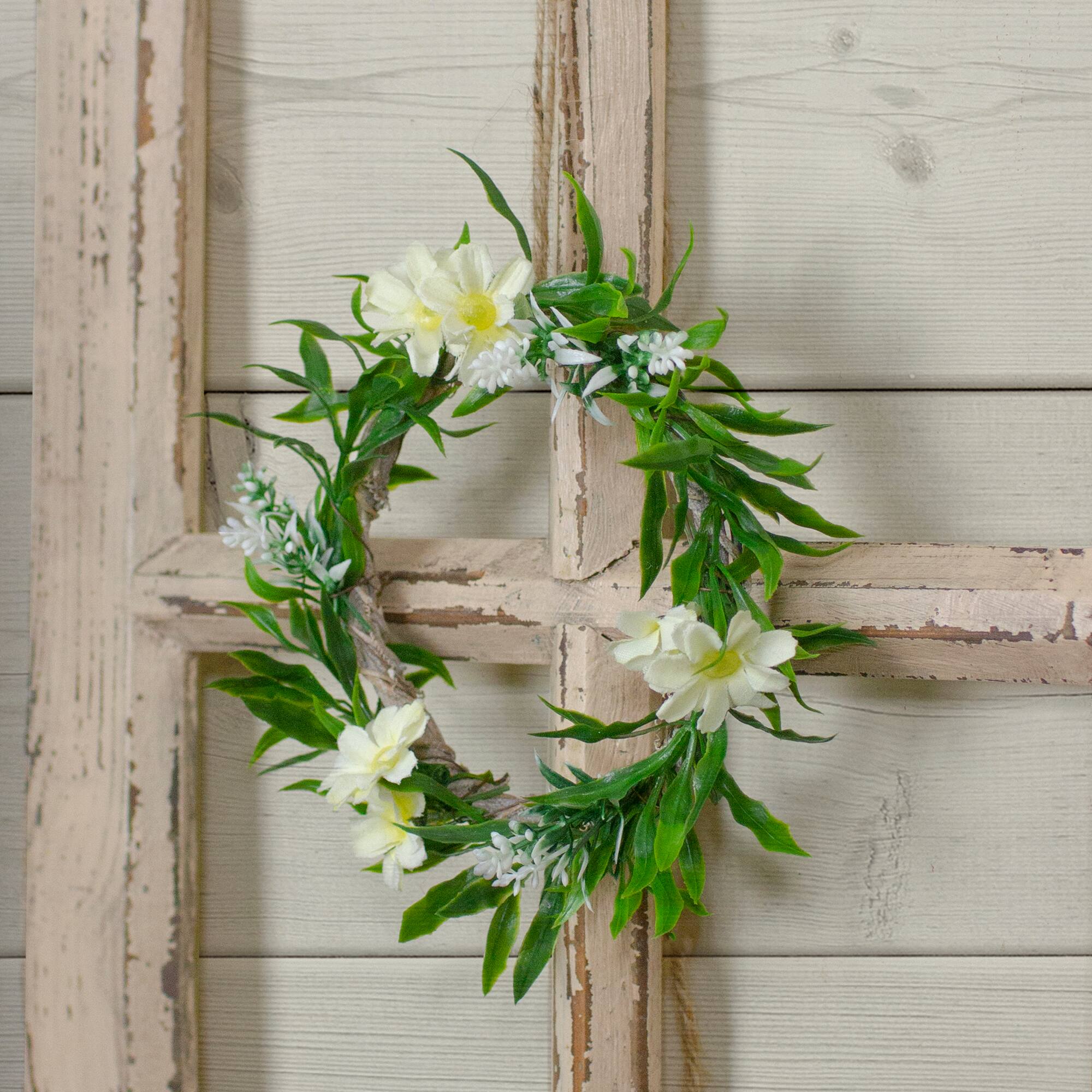 7" Mini White Floral & Foliage Spring Wreath