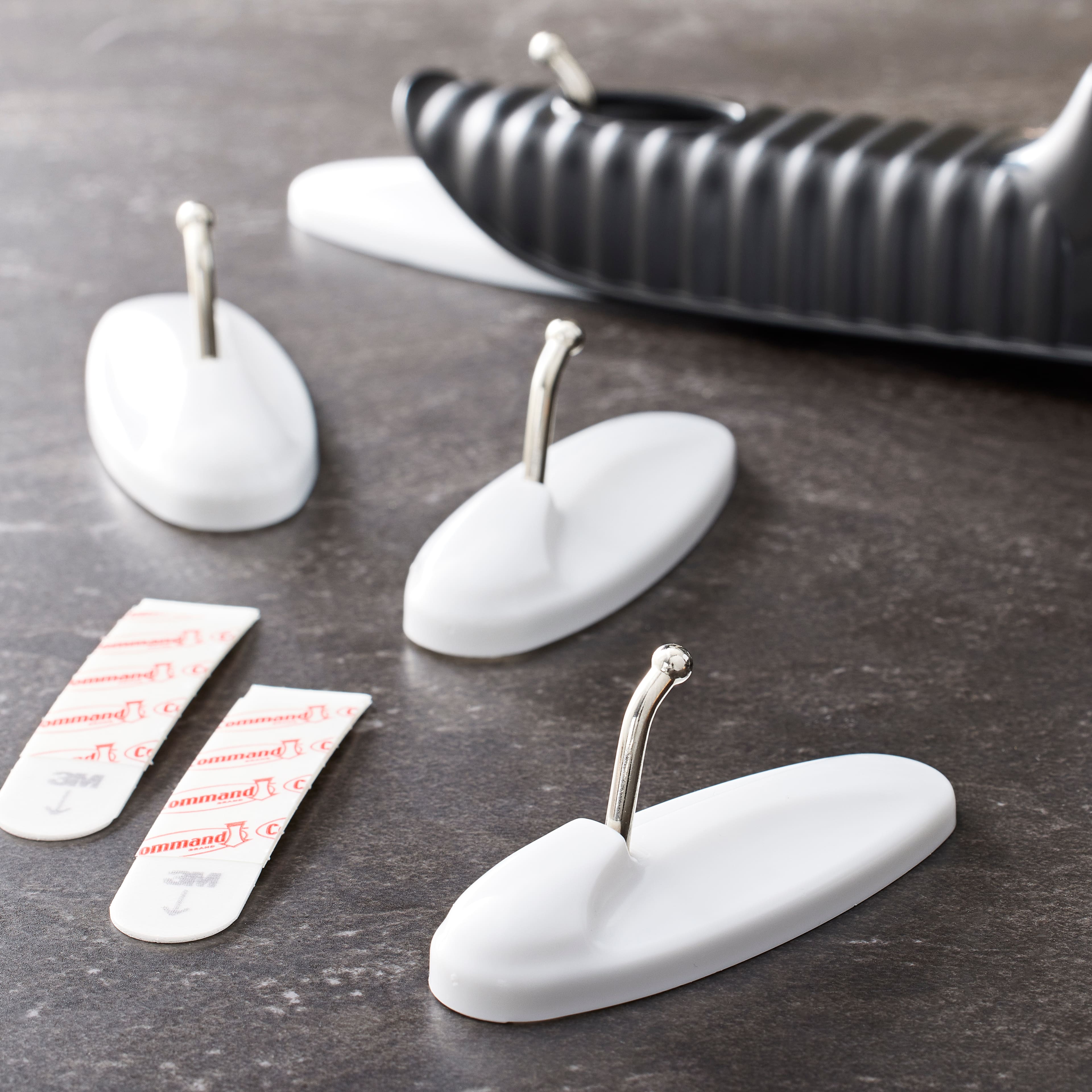 12 Packs: 7 ct. (84 total) Command™ White Medium Wire Hooks
