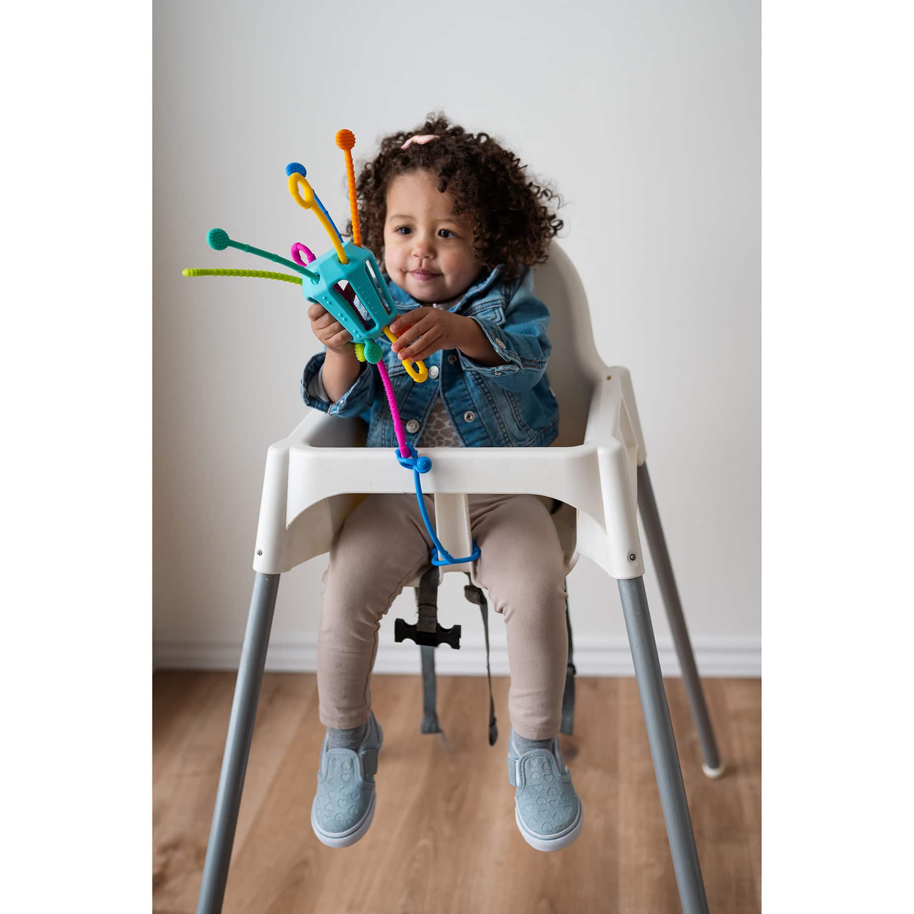 Mobi Games Zippee Sensory Exploration Activity Toy