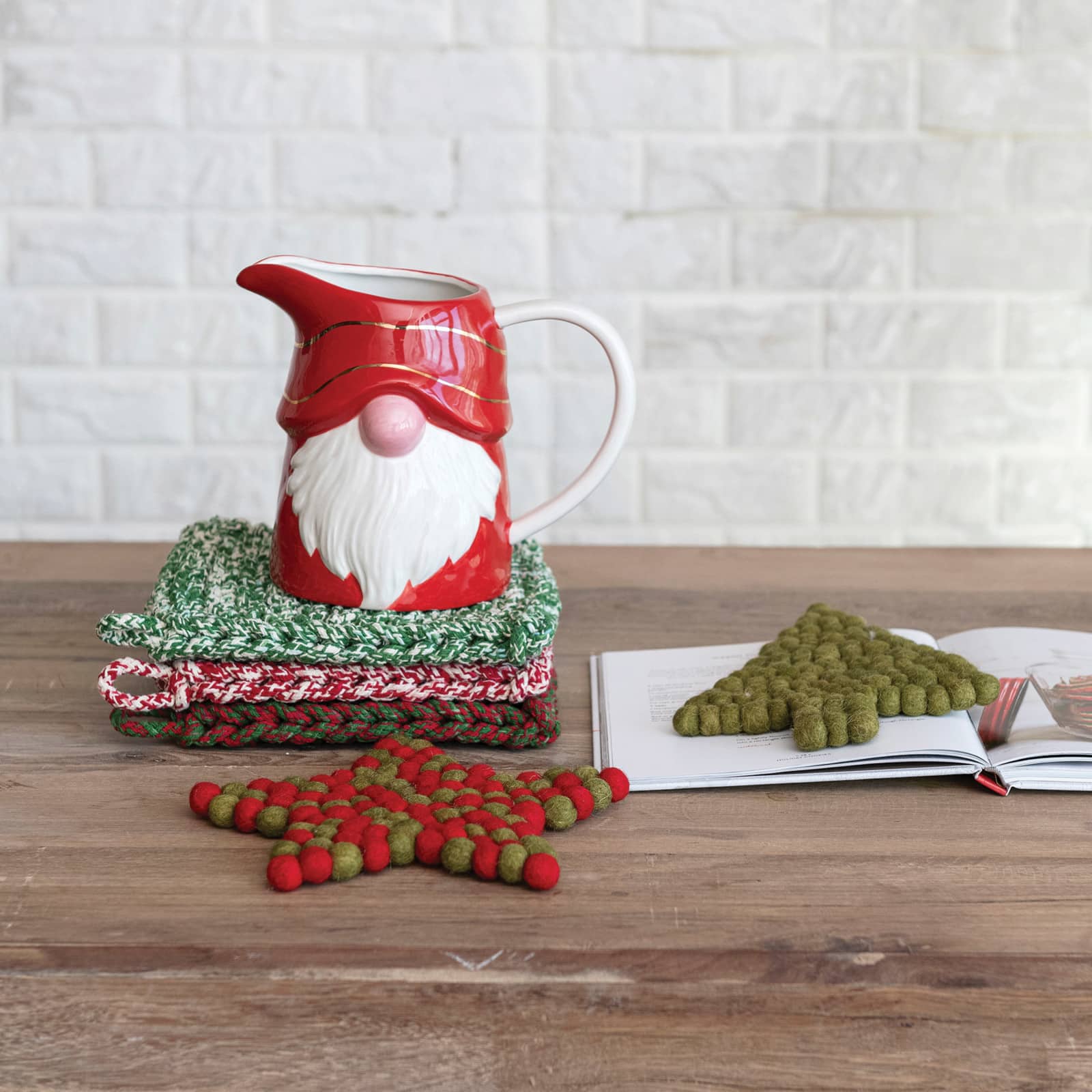 Hello Honey® 7.5" Red & Green Handmade Wool Felt Ball Star Trivet