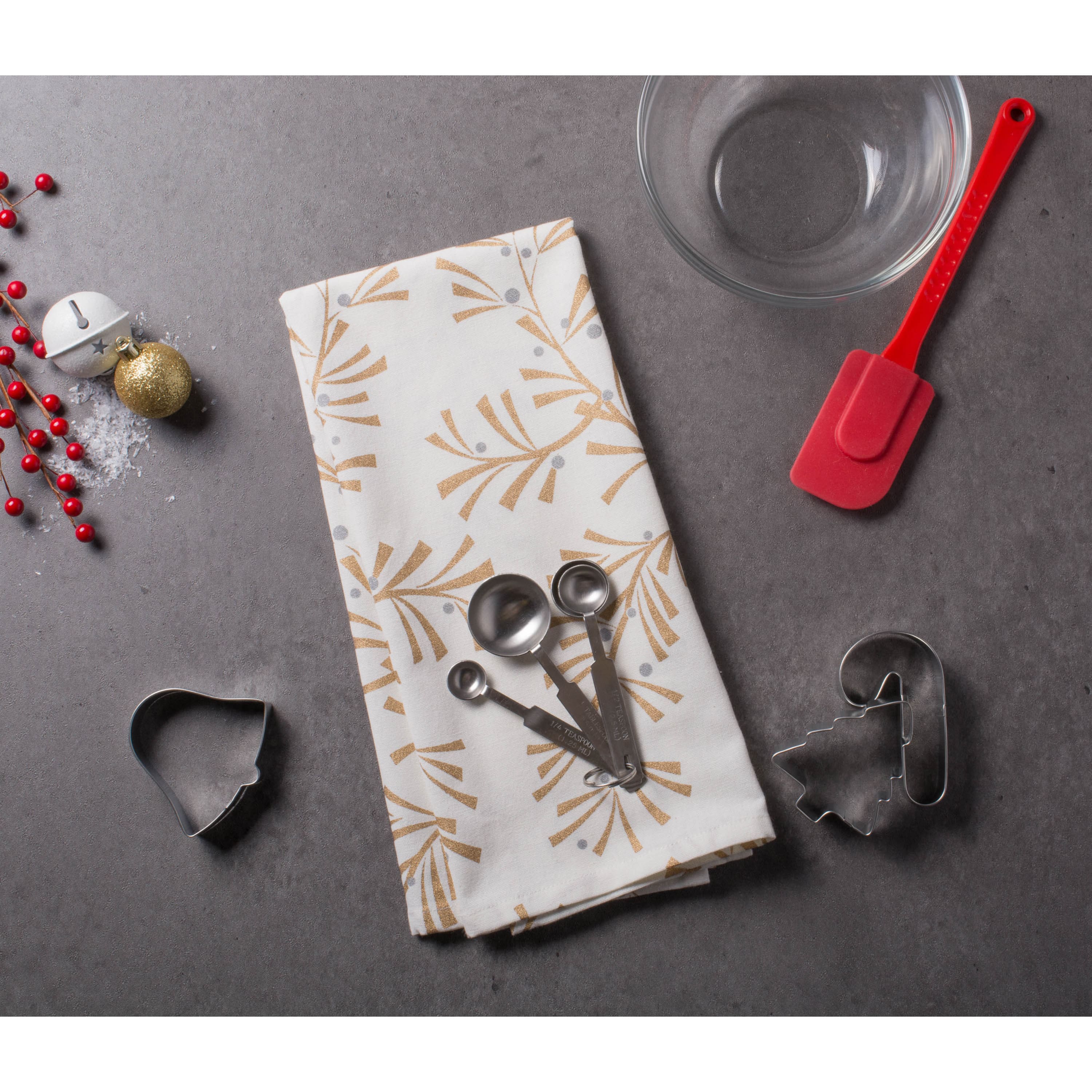 DII® Metallic Holly Leaves Dishtowel Set