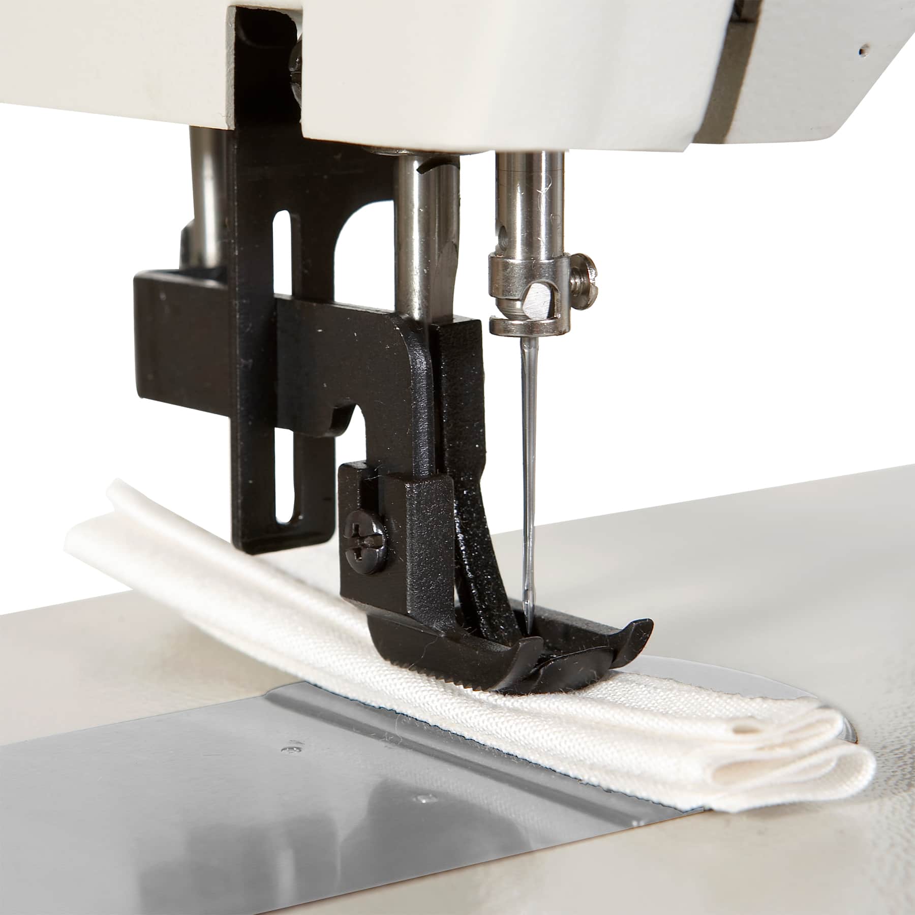 Barracuda 200ZW Sewing Machine with Craftsman Kit