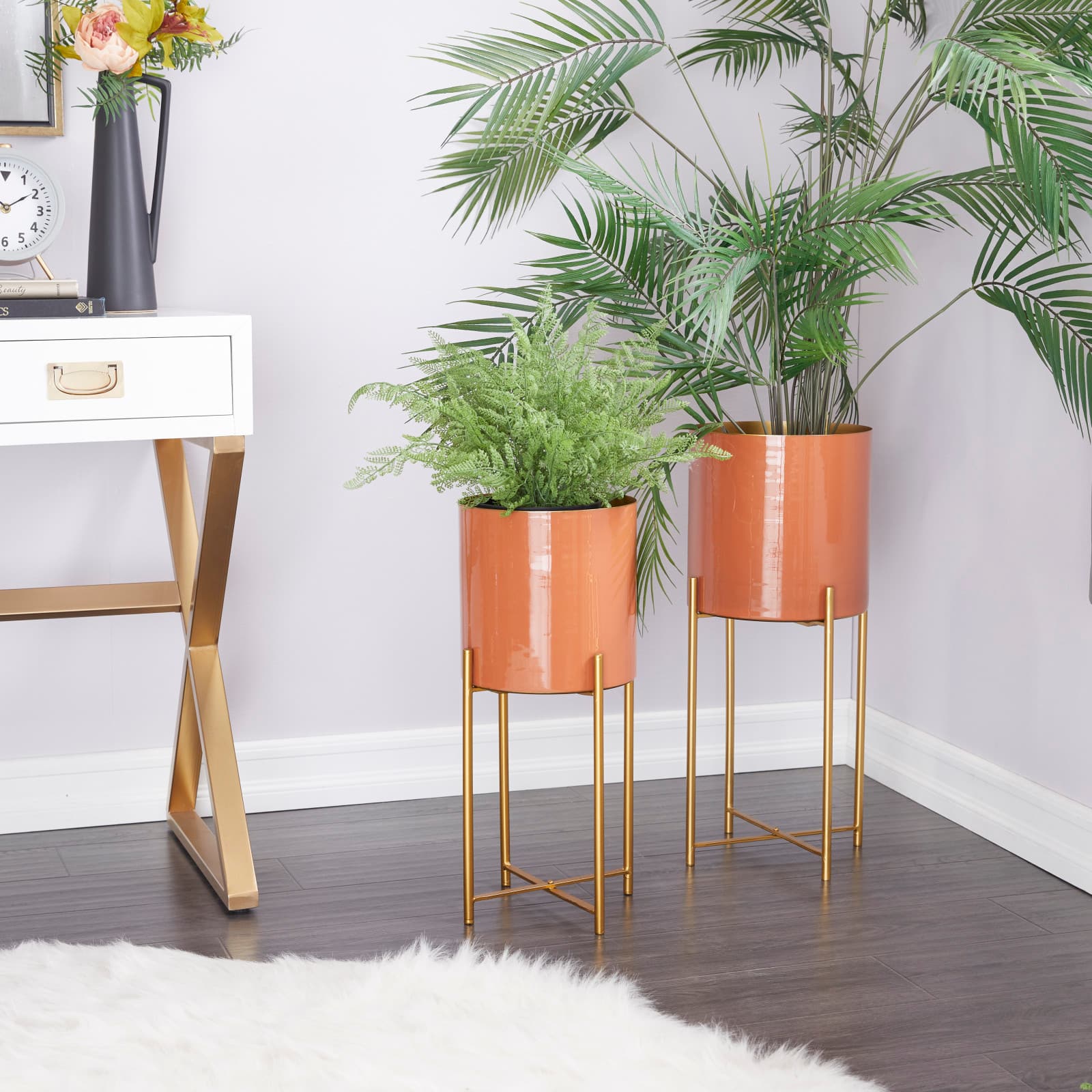 CosmoLiving by Cosmopolitan Set of 2 Orange Iron Contemporary Planter, 24" x 12" x 15"