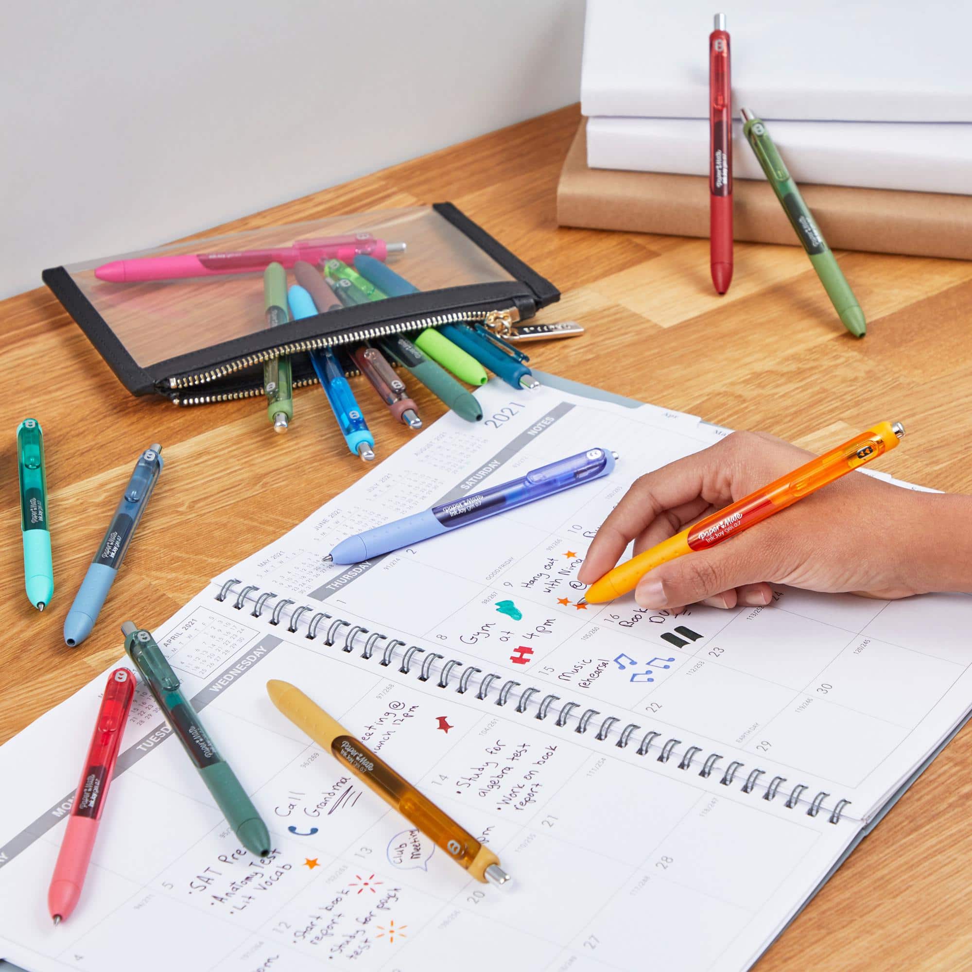 Ensemble de 10 stylos à encre gel colorée avec pointe rétractable InkJoy de Paper Mate, 0,7 mm