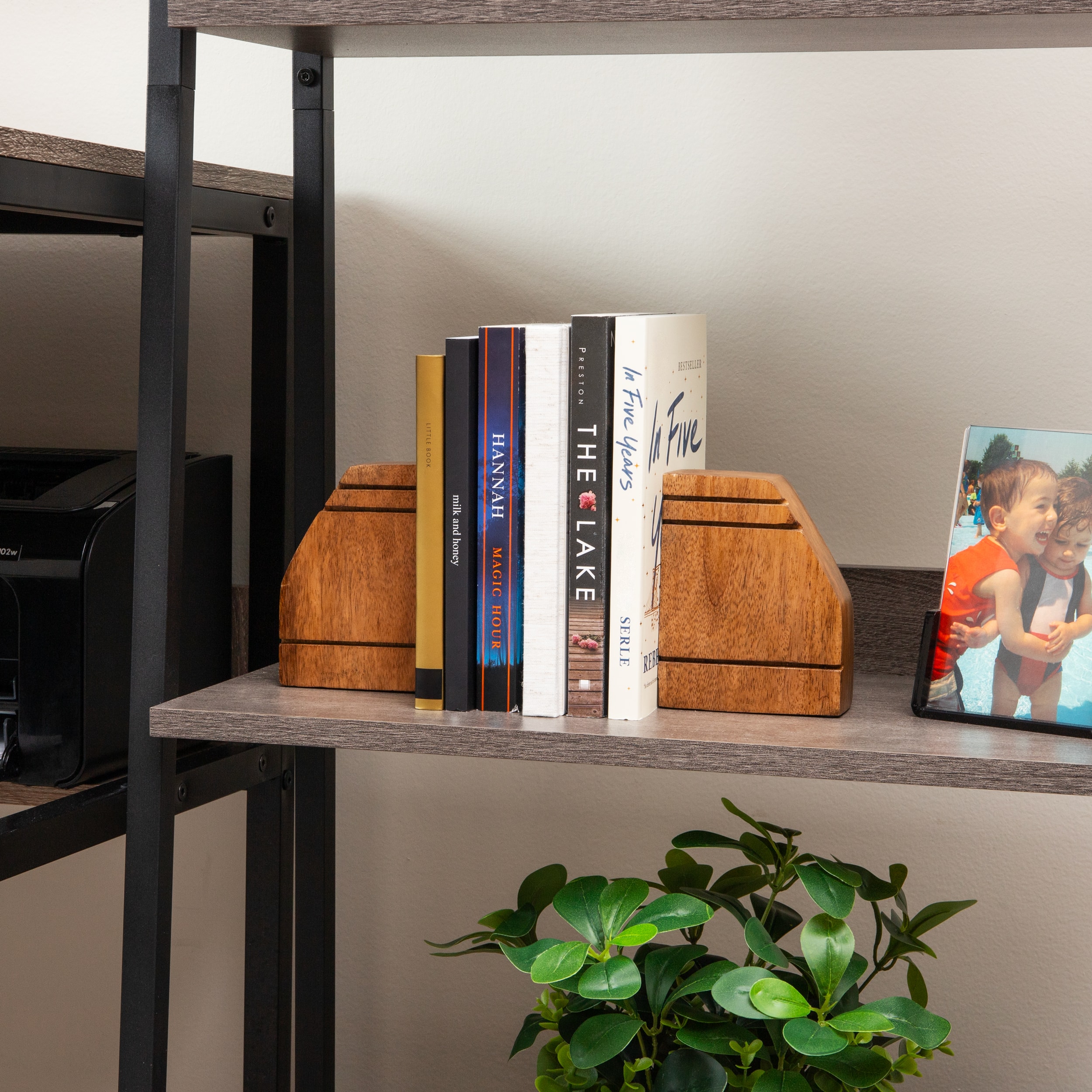 Mind Reader Rustic Wood Block Bookends, Natural Decorative Holders for Books and Magazines, Non-Slip Desk or Shelf Organizer, Set of 2, Brown