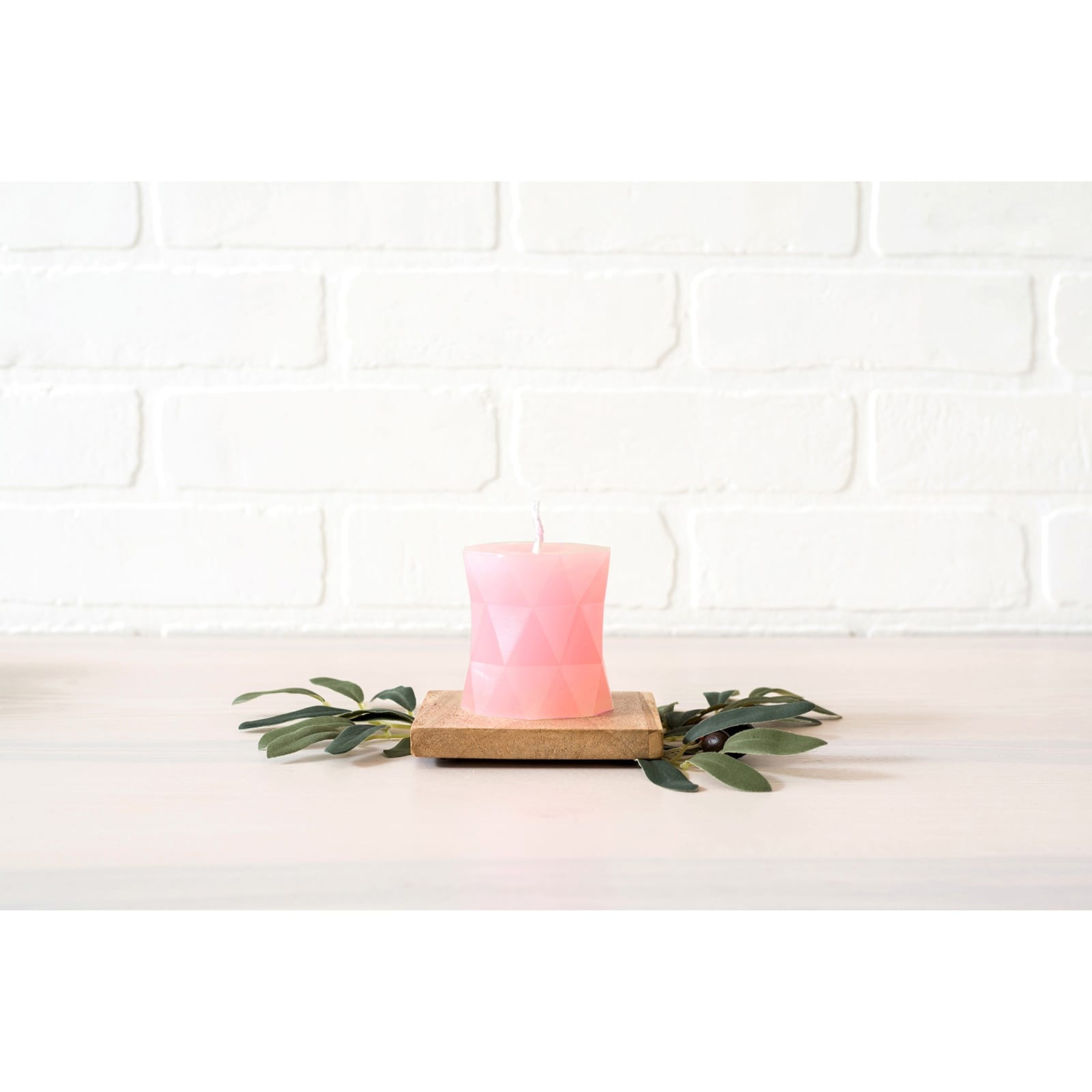 We R Memory Keepers® Geometric Wick Candle Mold