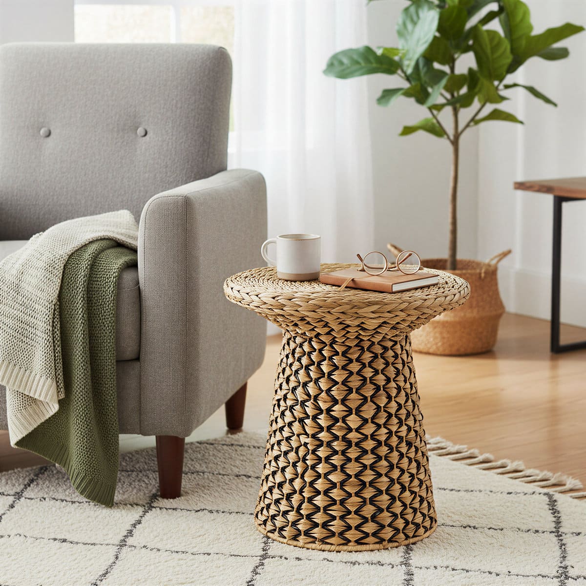 Household Essentials 18" Black & Natural Braided Water Hyacinth & Resin Geometric Side Table