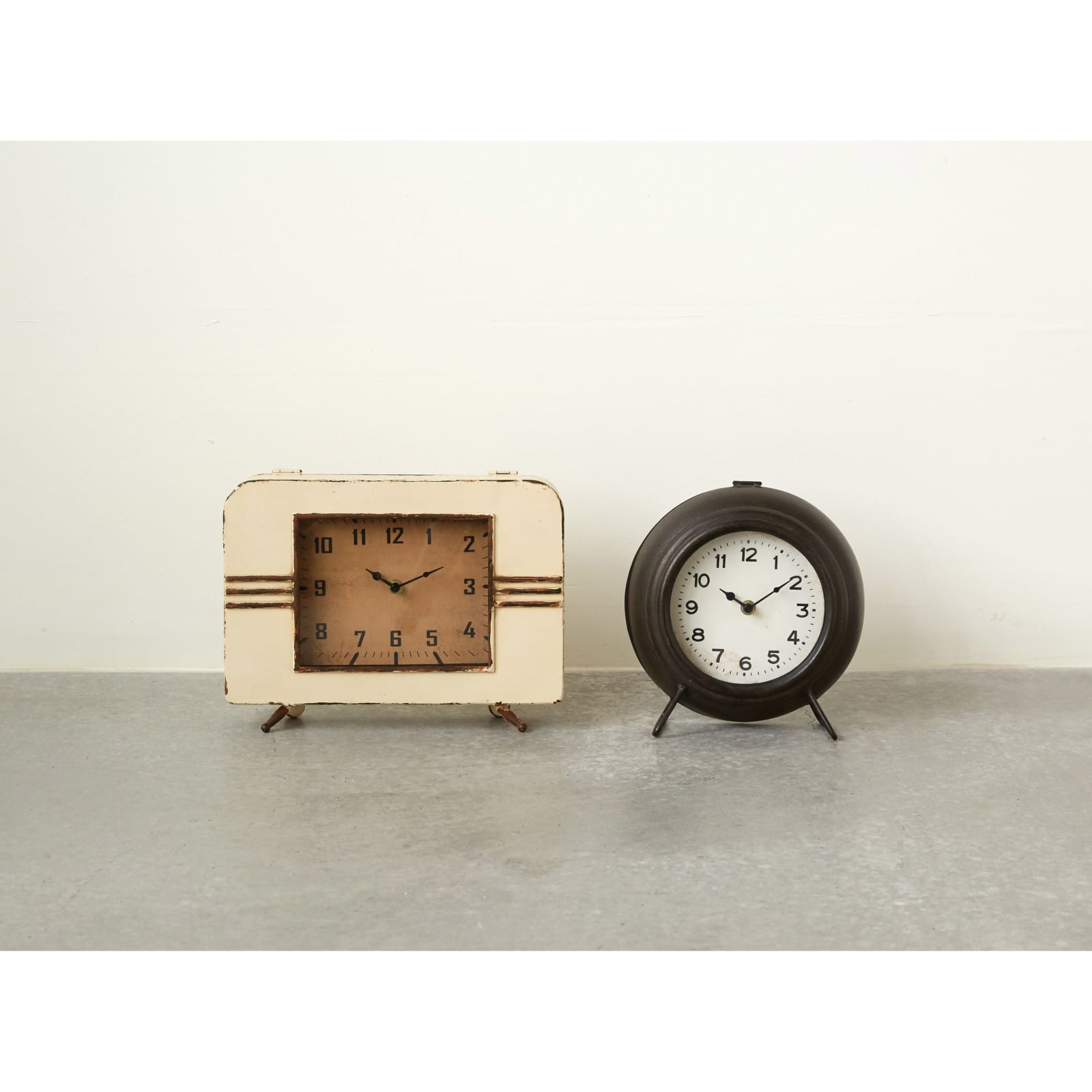 Hello Honey® 9'' Black Metal Mantel Clock