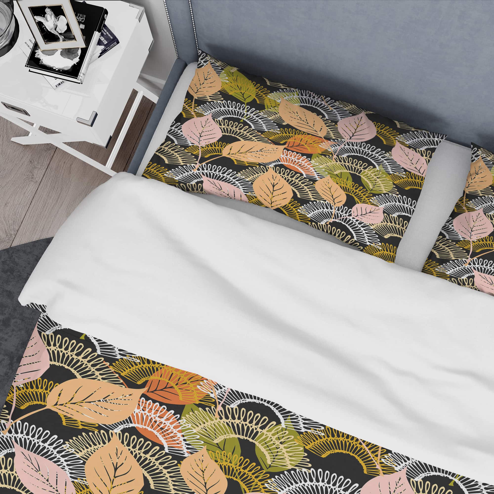 Designart 'Autumn leaves lace textured pattern' Mid-Century Duvet Cover Set