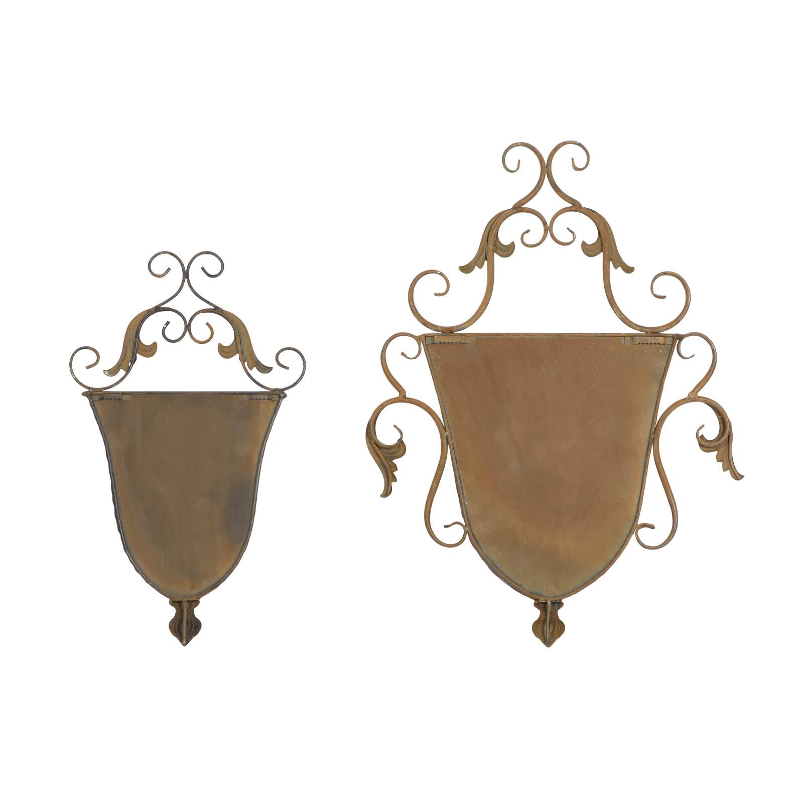 Brown Metal Traditional Planter Set