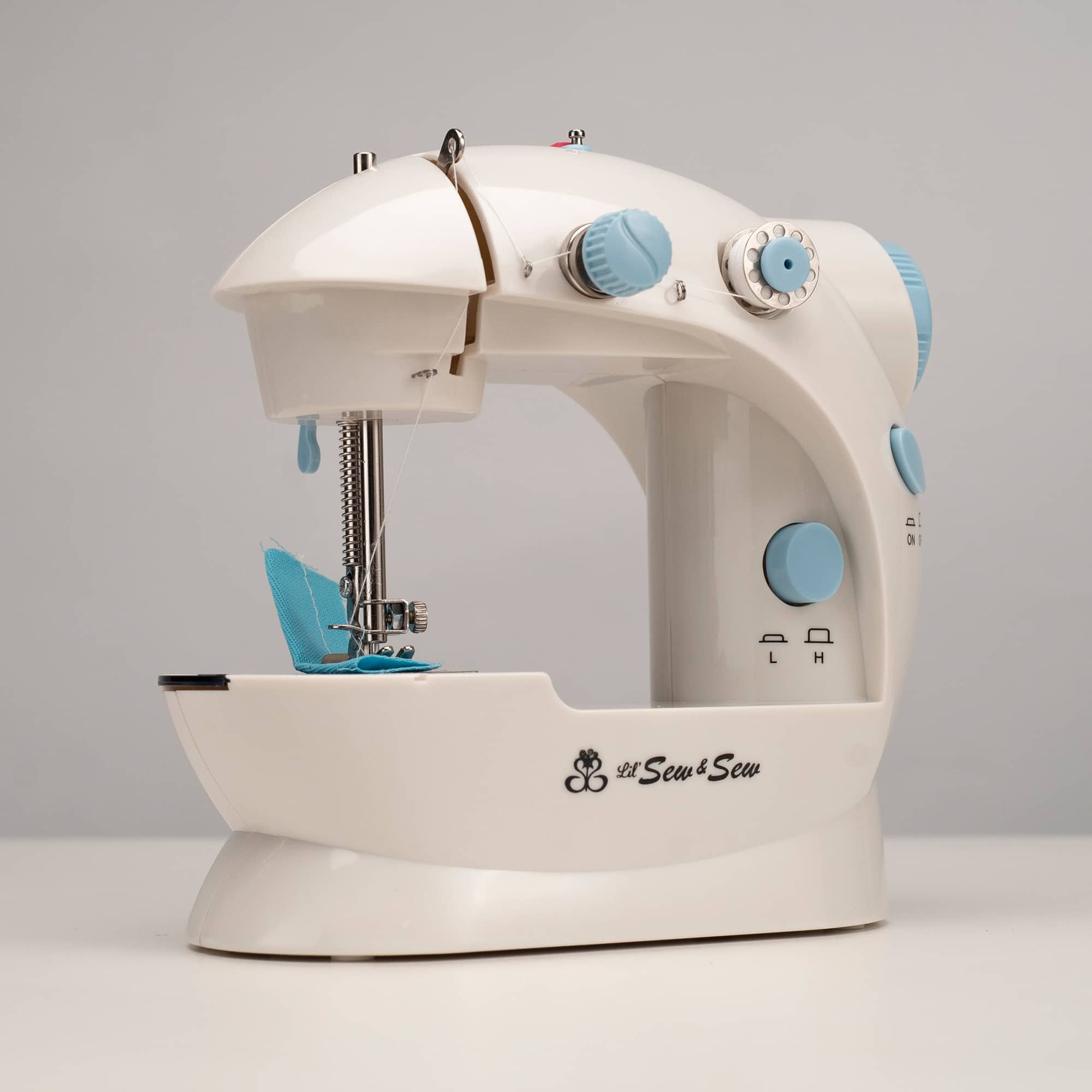 LSS-202 2-Speed Portable Sewing Machine