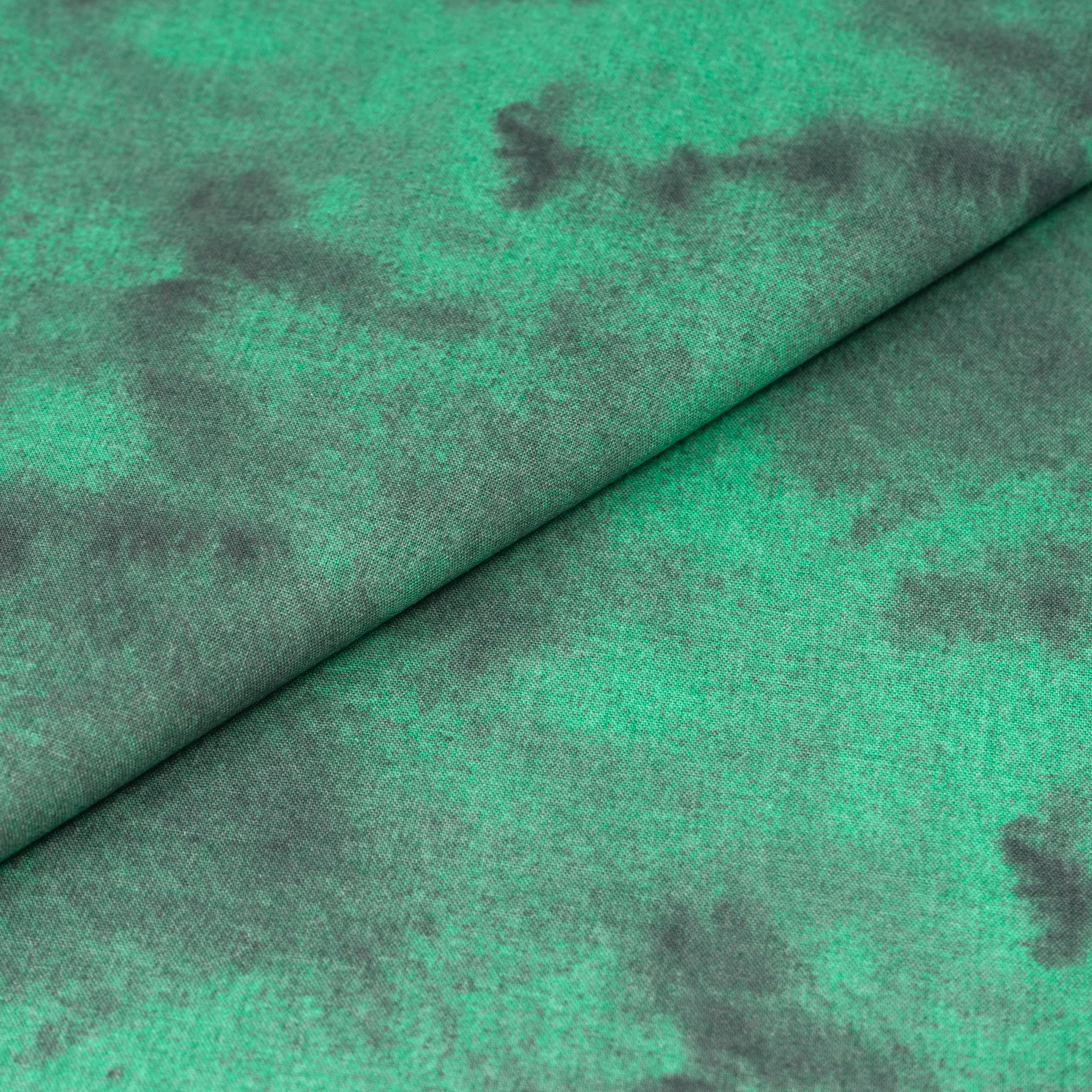 SINGER Christmas Tone-on-Tone Hunter Green Cotton Fabric