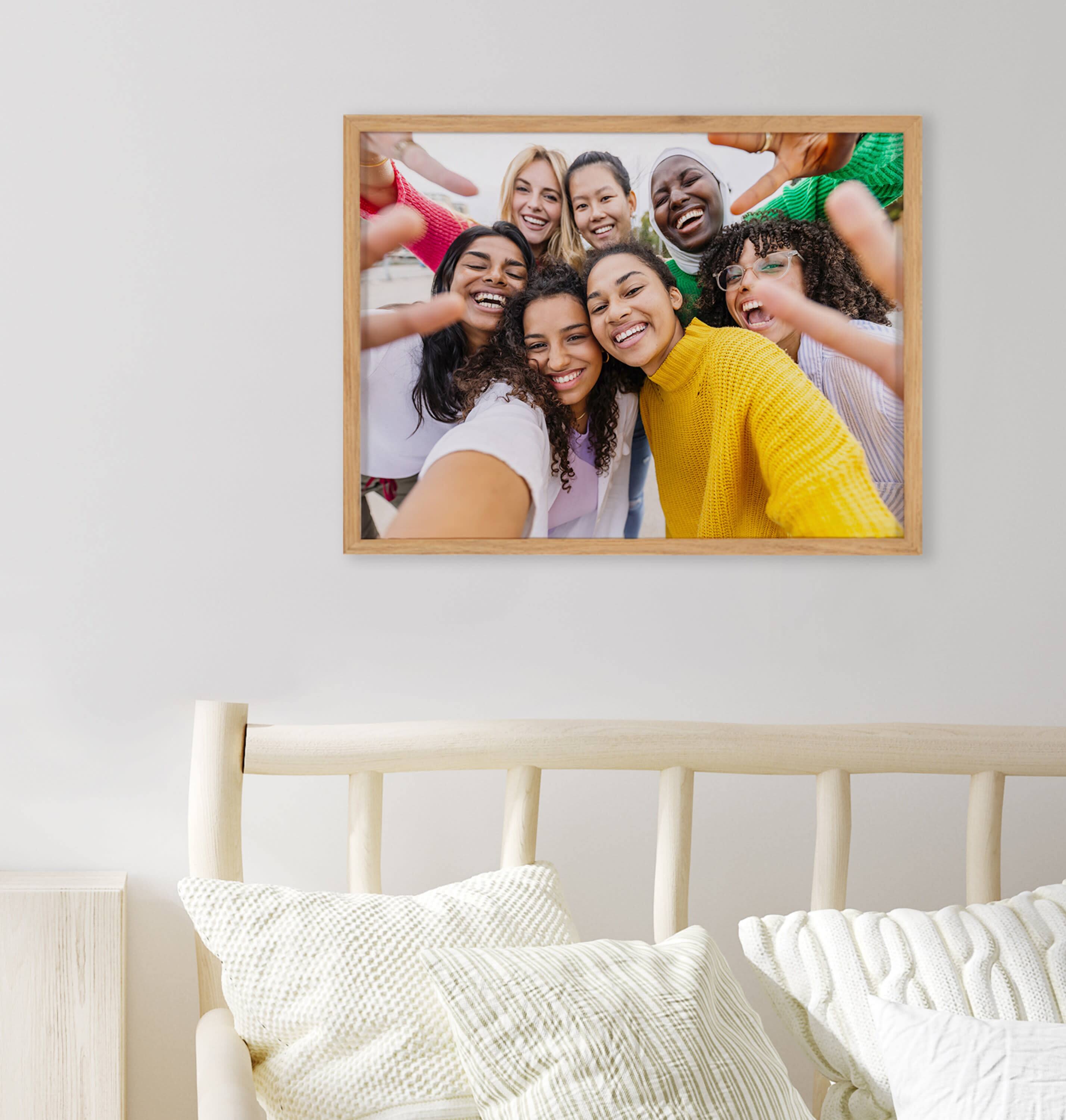 Kate and Laurel Gallery Natural Wood Wall Photo Frame