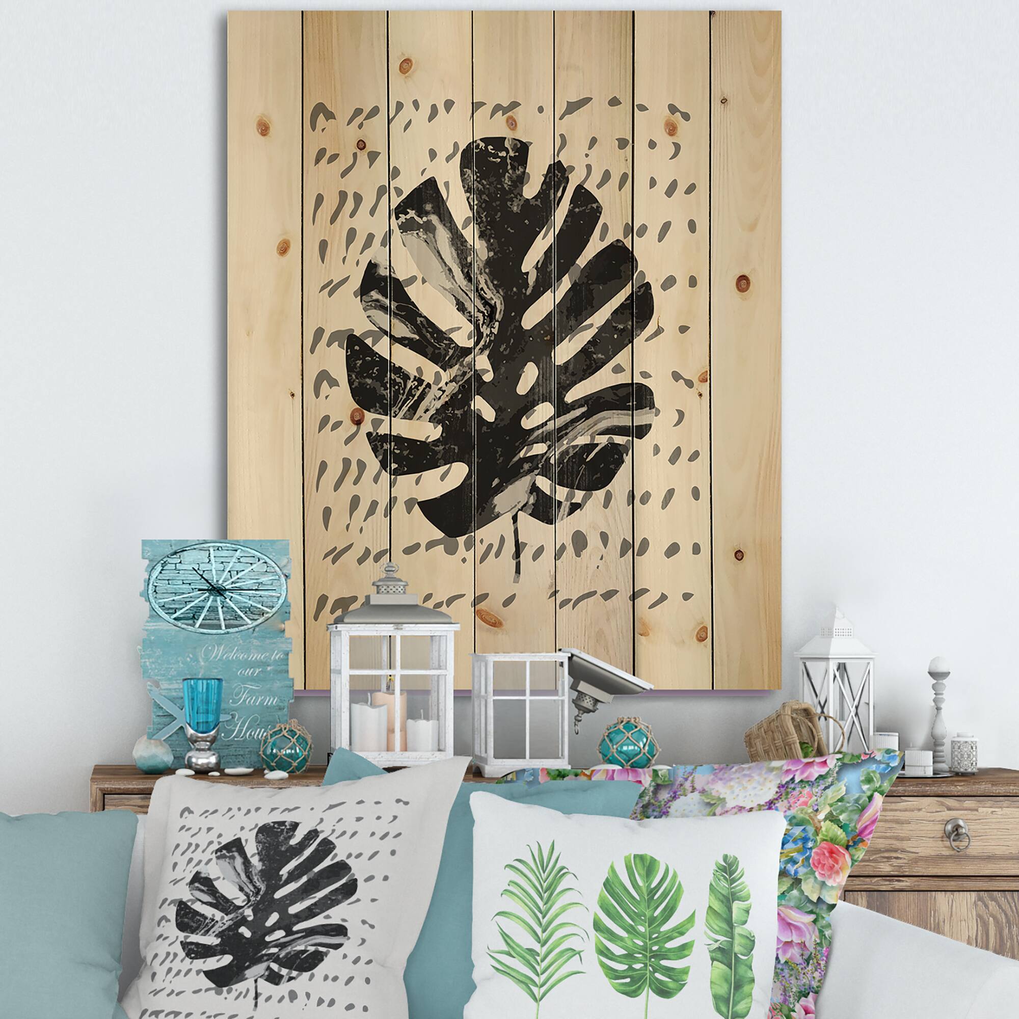 Designart - Minimal Tropical Palm Leaf On Grunge Texture