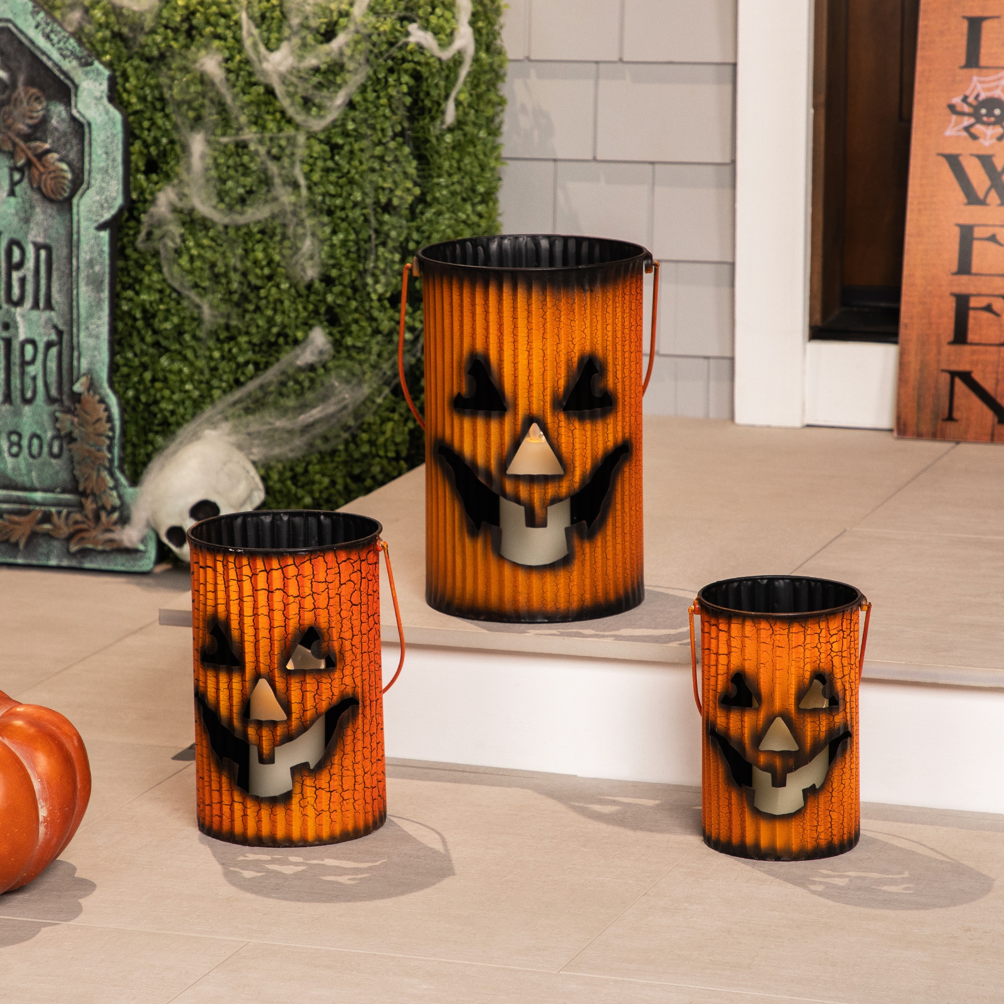 3 Piece Black & Orange Metal Pumpkin Lantern Halloween Decoration Set