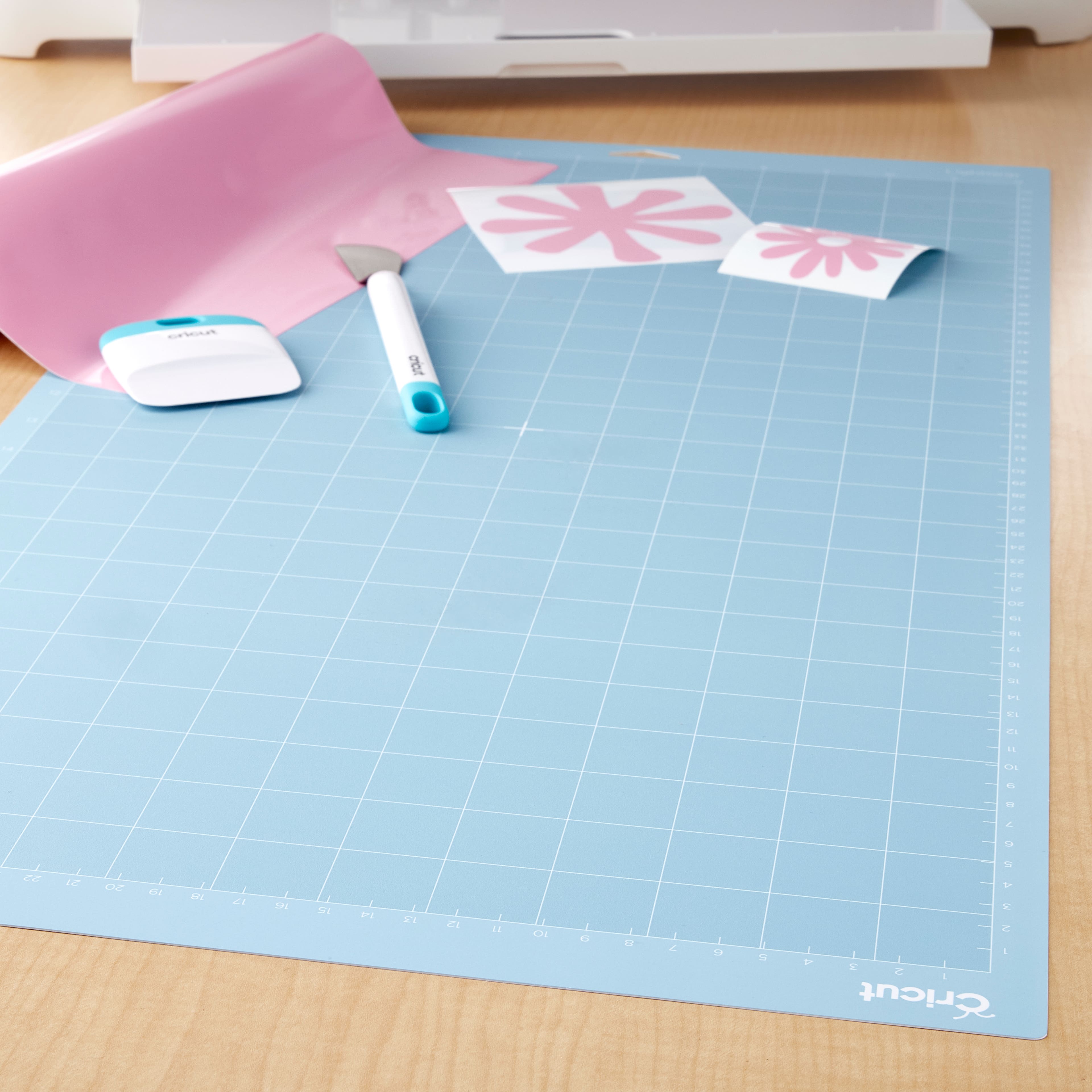 9 Pack: Cricut® LightGrip Cutting Mat, 12" x 24"