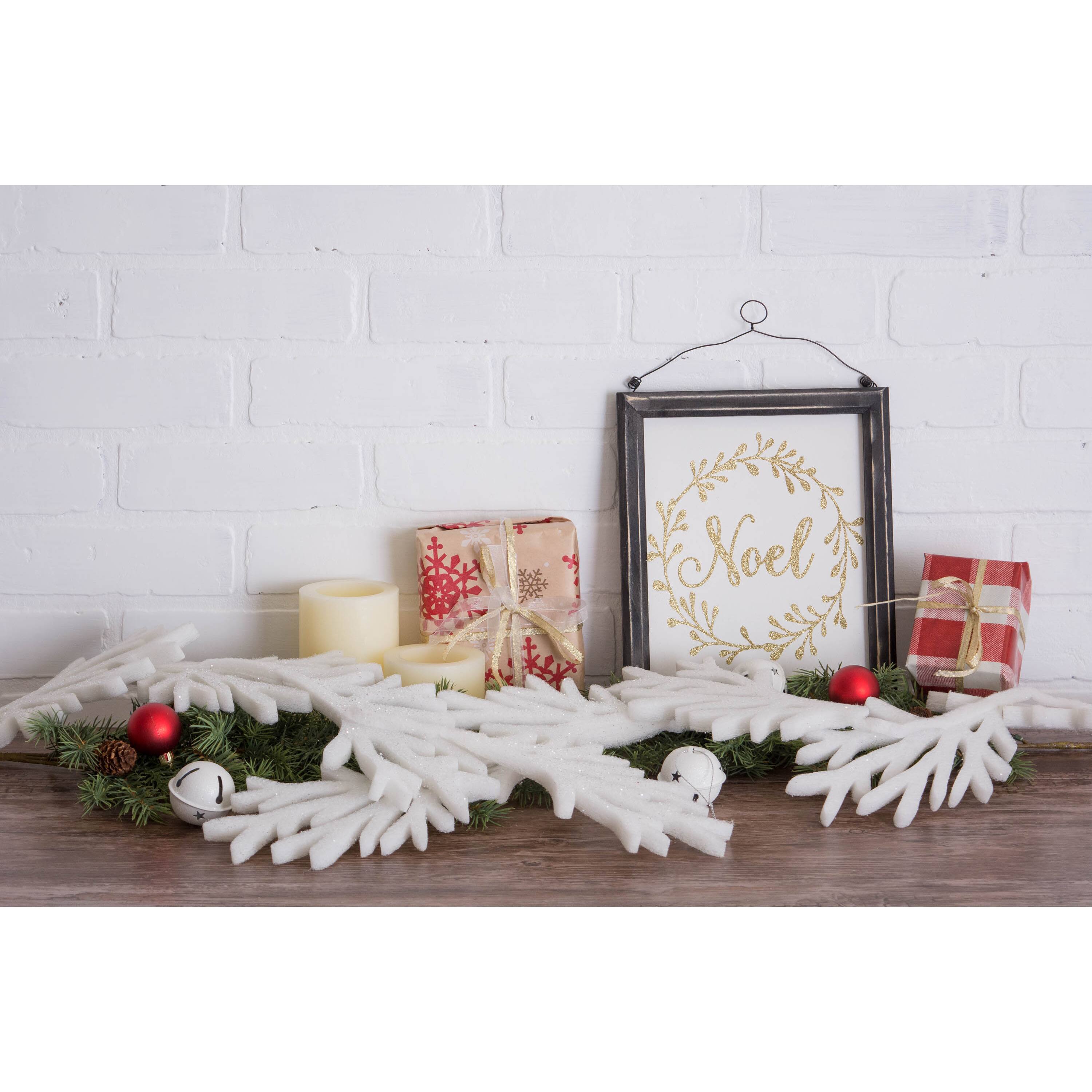 DII® Noel & Merry Christmas Hanging Signs Set