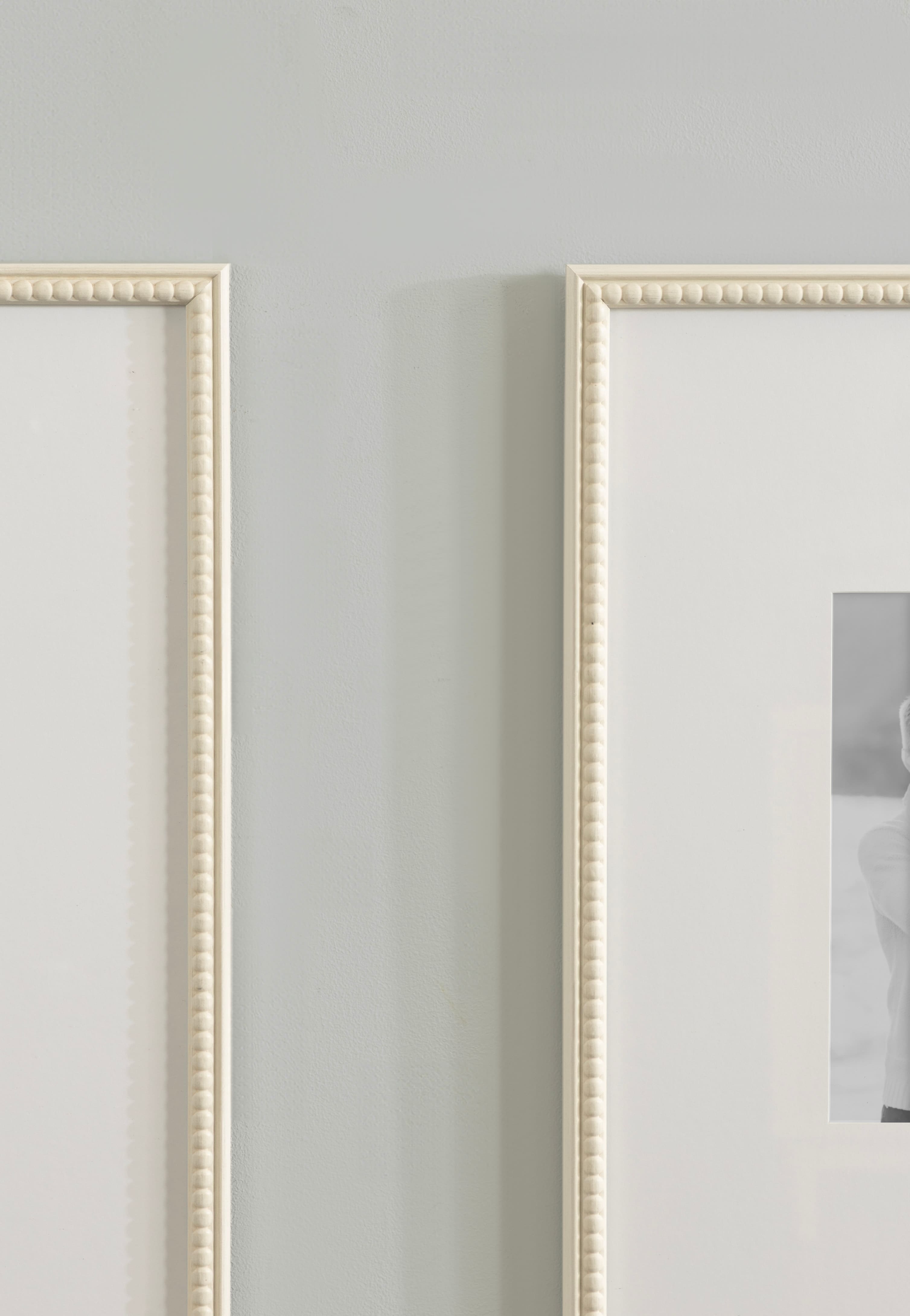Kate and Laurel 16" x 20" Adlynn Beaded Photo Frame with 8" x 10" Mat