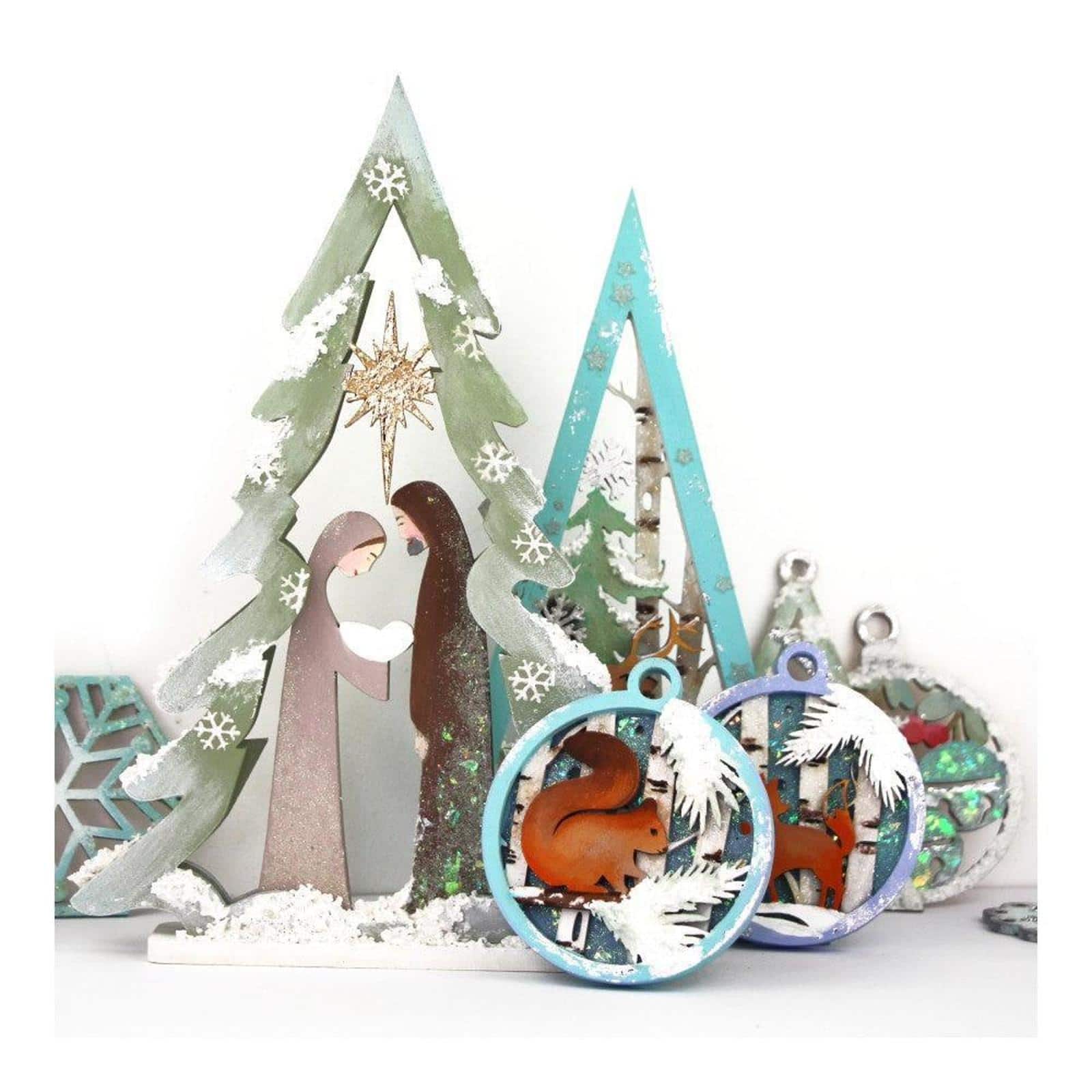 Rosa Talent 9.75" Nativity Scene 3D Composition Décor