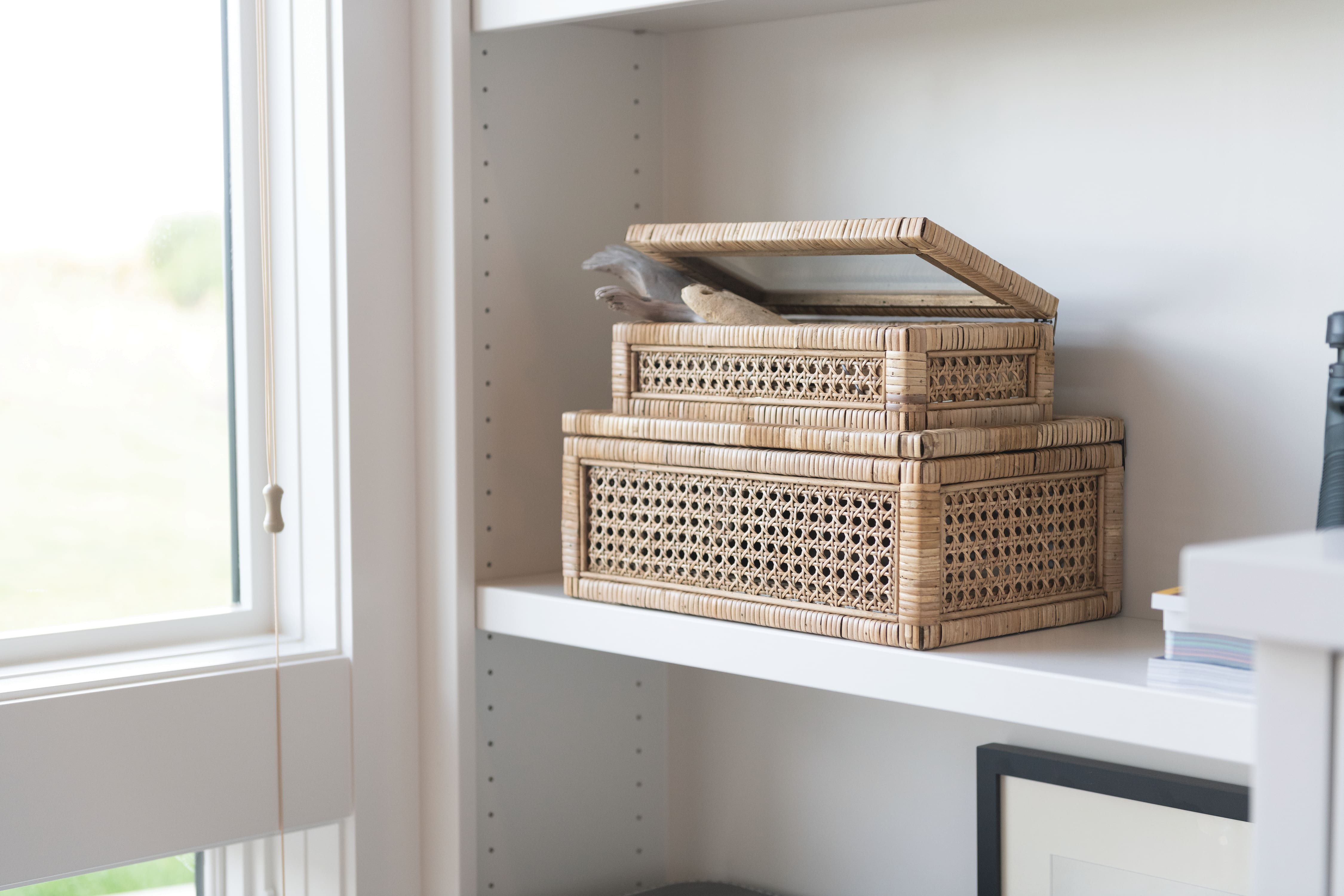 Hello Honey® Cane & Rattan Display Box with Glass Lid Set