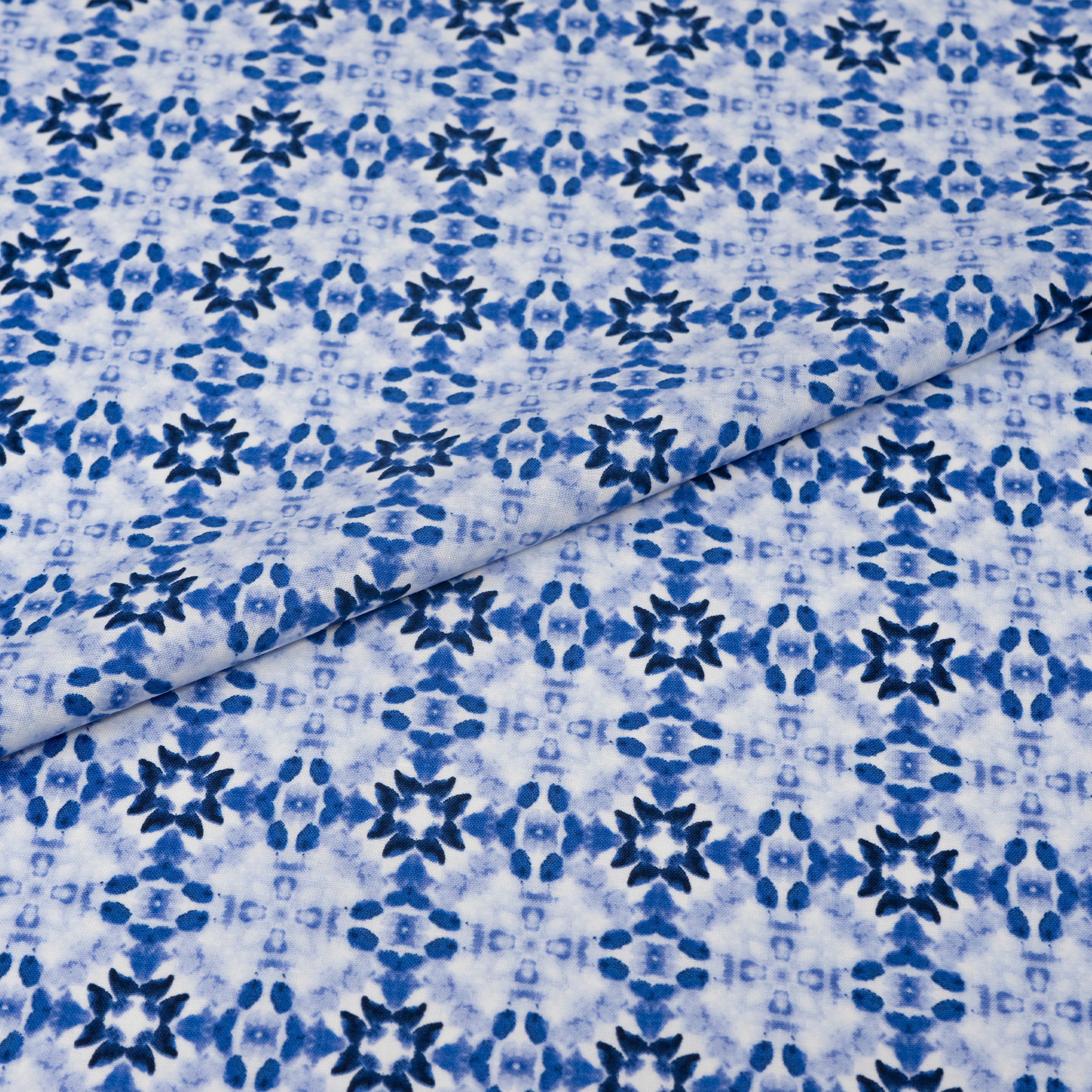 SINGER 18" x 21" Blue Floral Print Cotton Fabric Bundle