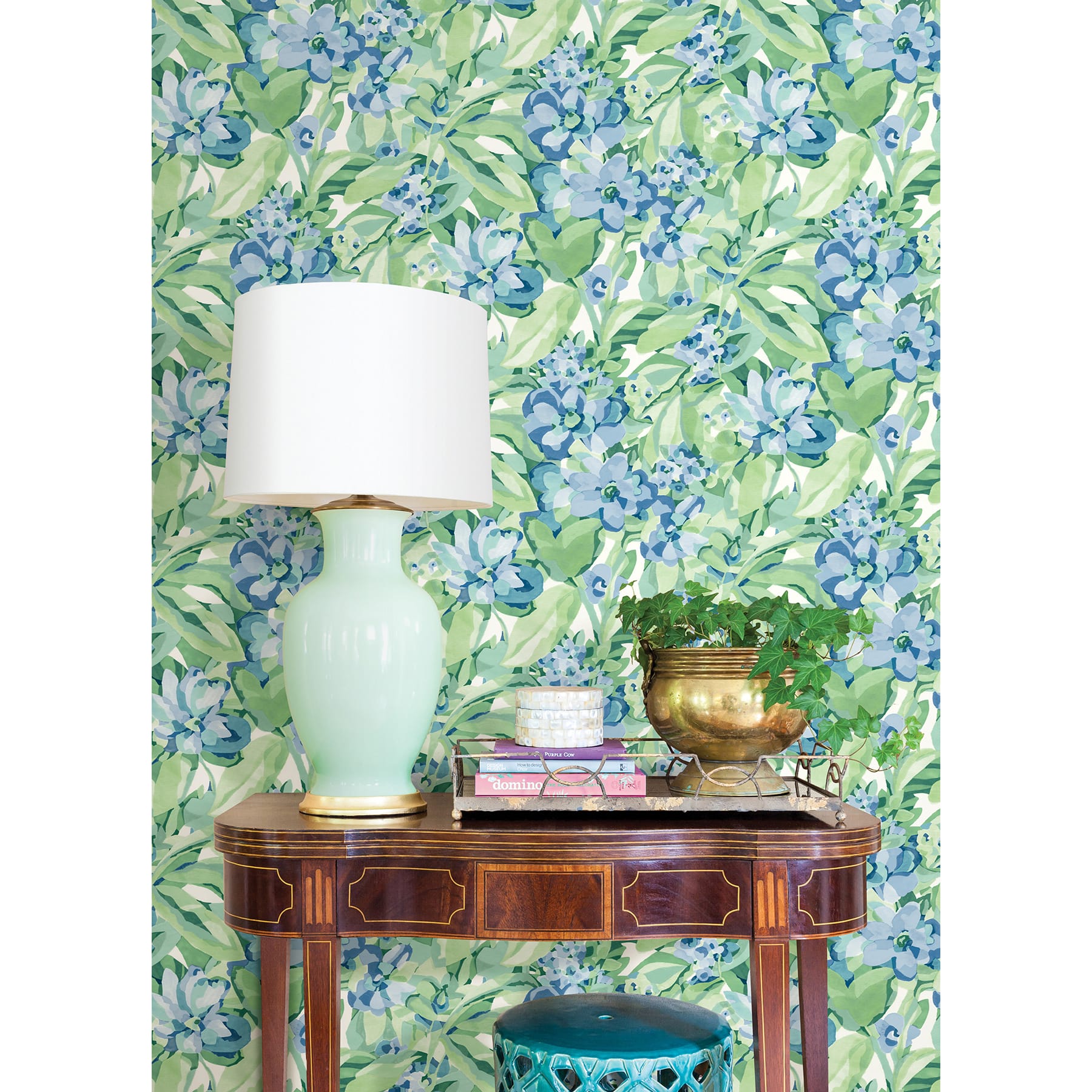 Caroline et Bettina Heather Belles Fleurs Peel & Stick Wallpaper