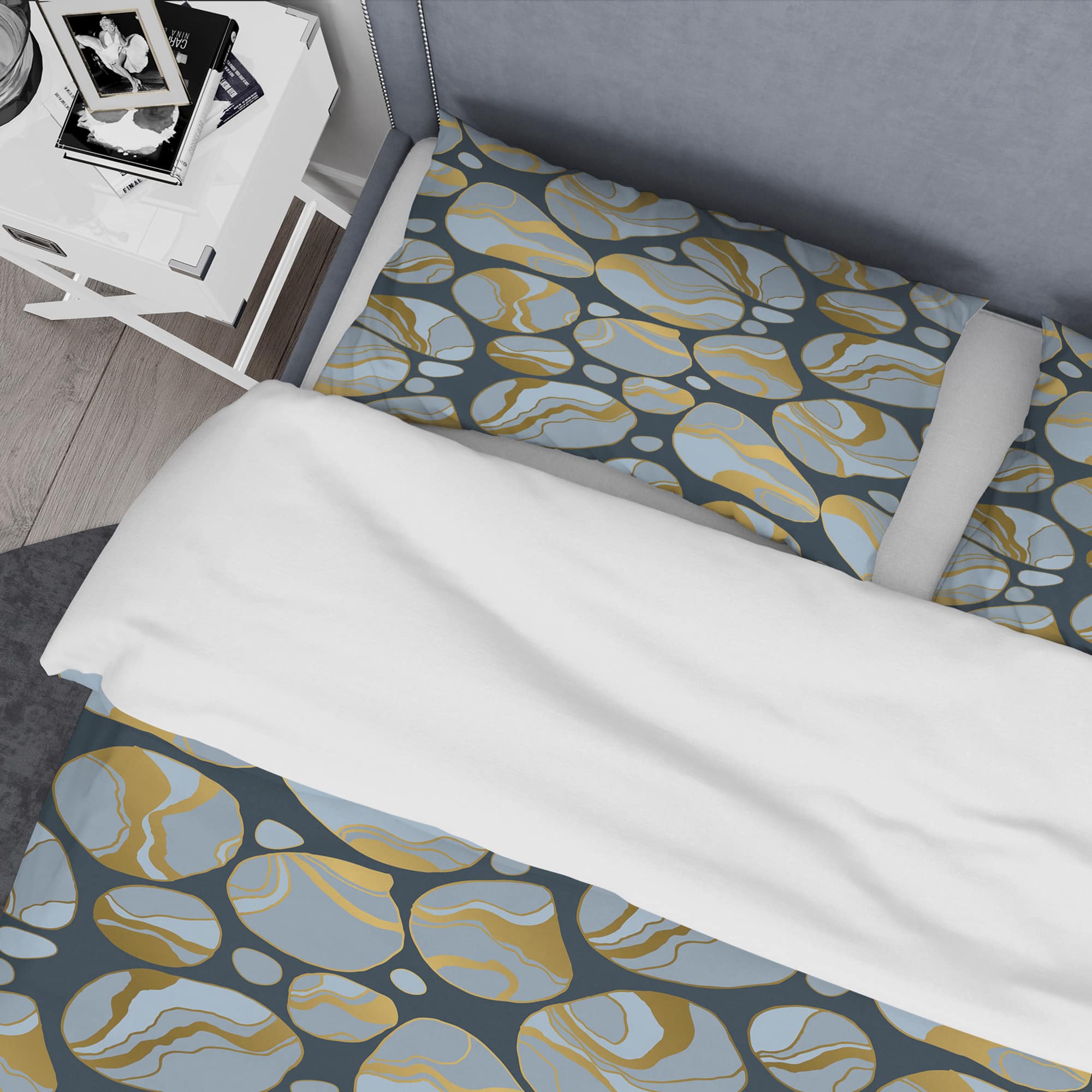 Designart 'Golden Marble Design IV' Mid-Century Duvet Cover Set
