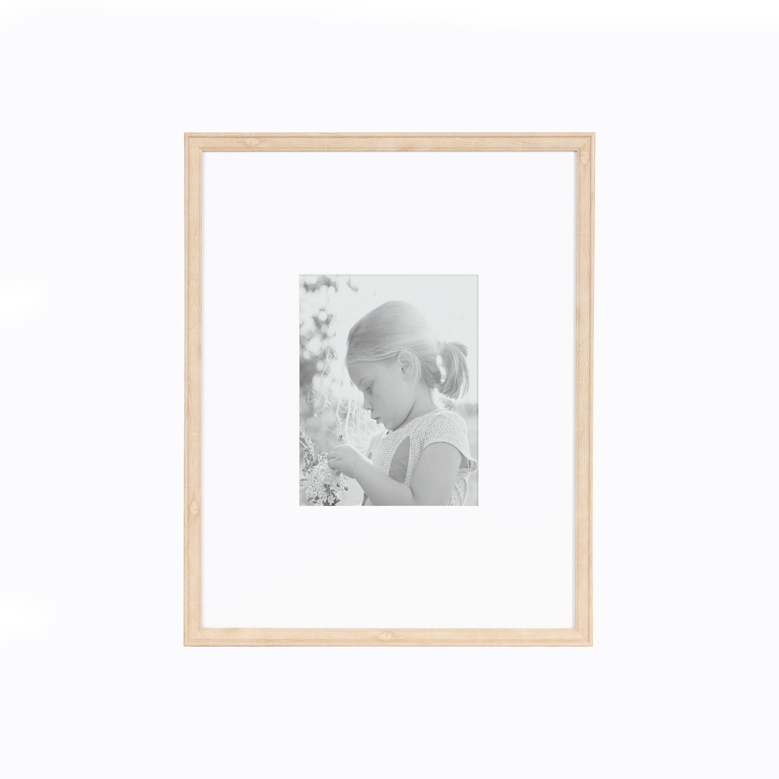 Kate and Laurel 16" x 20" Adlynn Photo Frame with 8" x 10" Mat