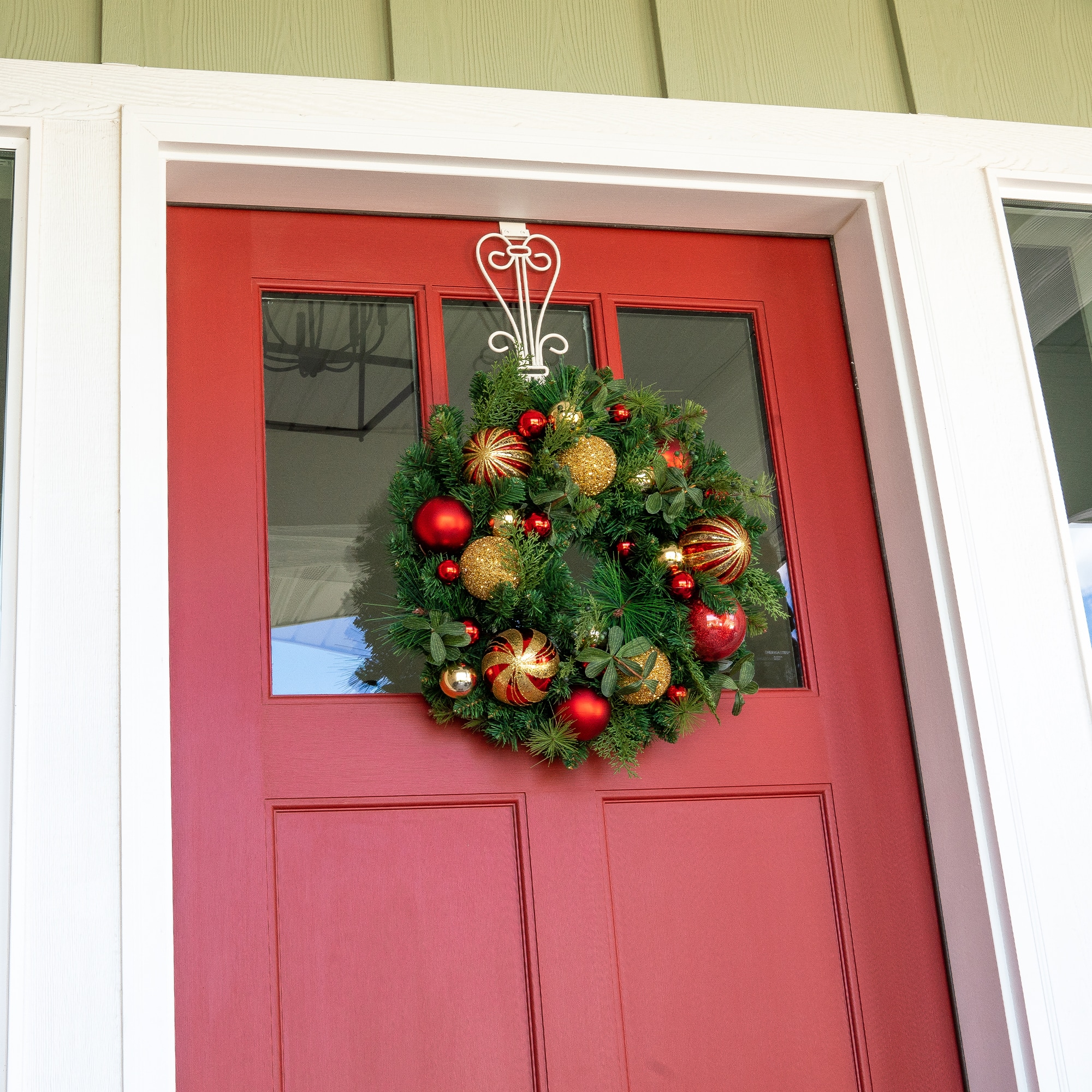 Village Lighting 24" Pre-Lit Christmas Classic Wreath, Clear LED Lights