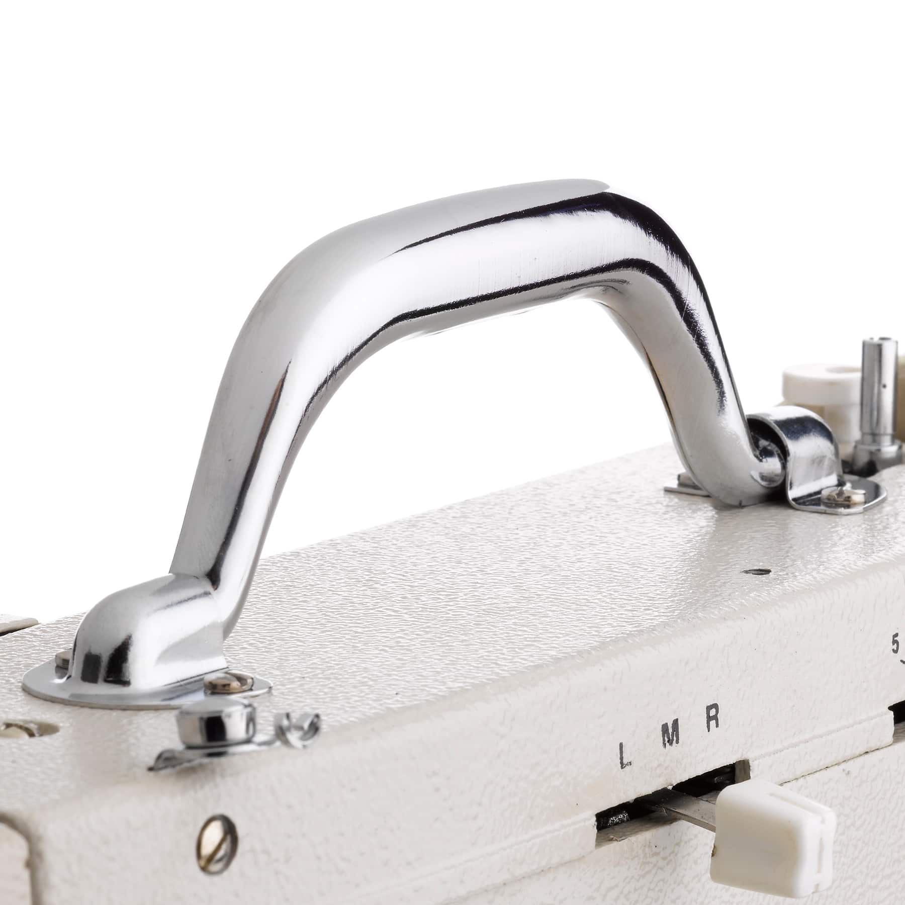 Barracuda 200ZW Sewing Machine with Craftsman Kit