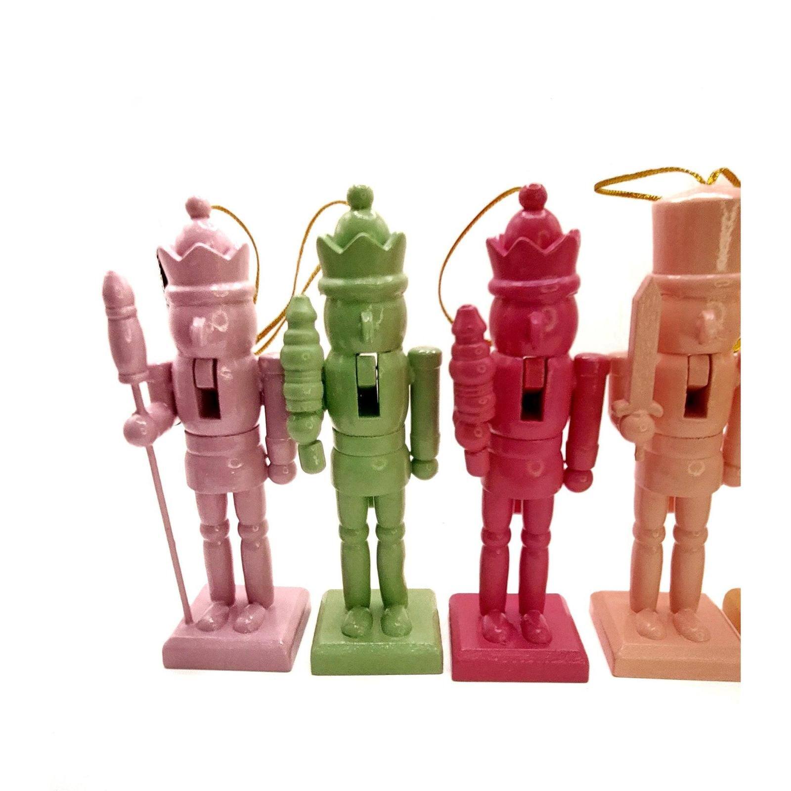 Wizardi Classic Wooden Nutcracker Decoration Set