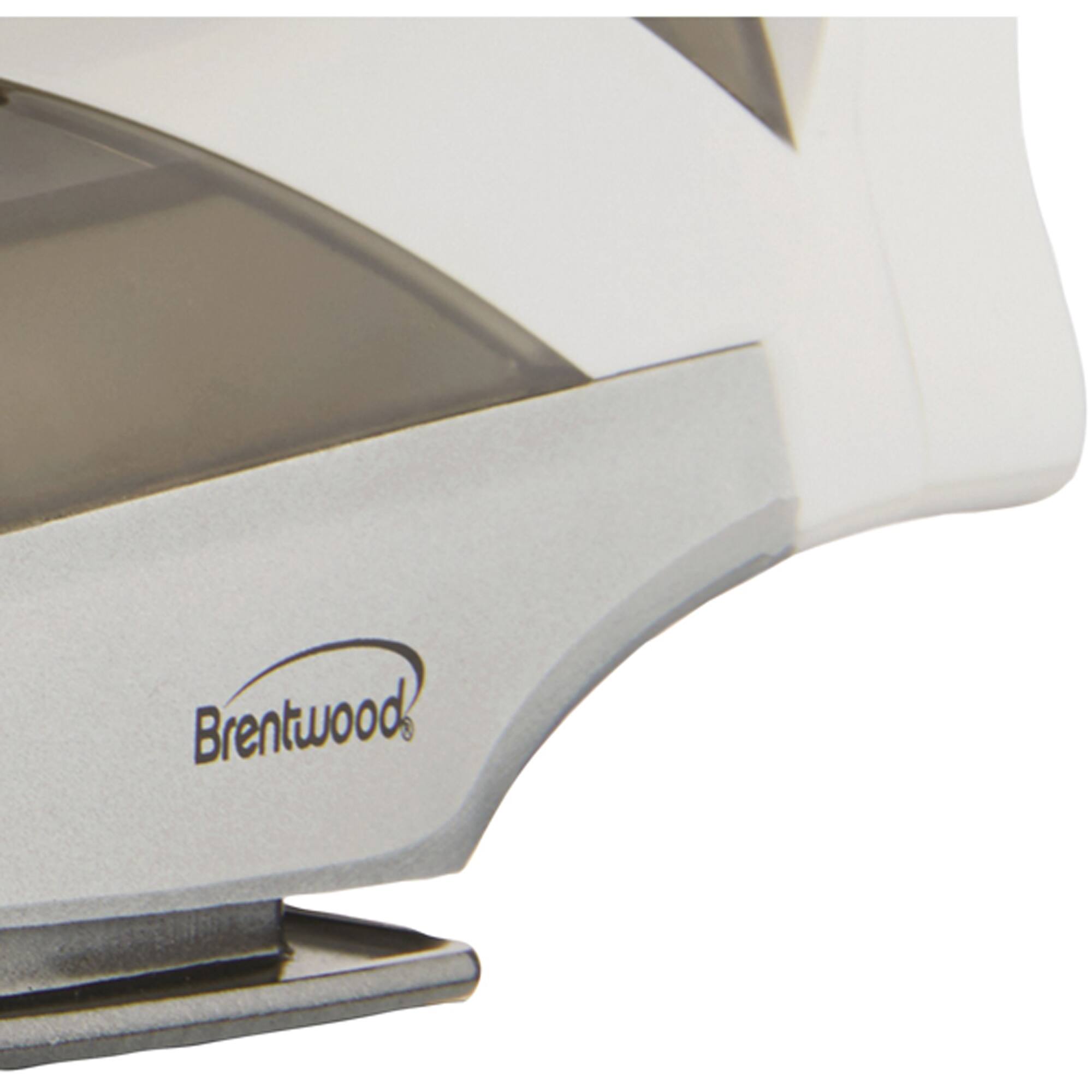 Brentwood 1,200W Nonstick Steam Iron with Retractable Cord