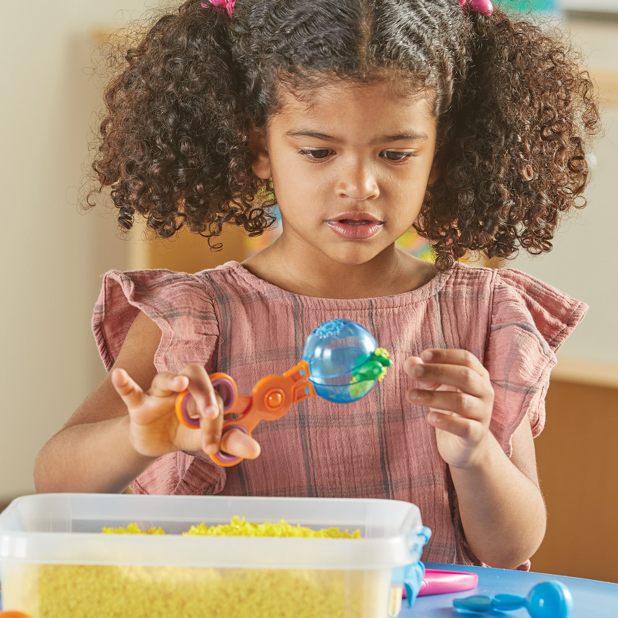 Learning Resources Helping Hands Fine Motor Tools Classroom Set