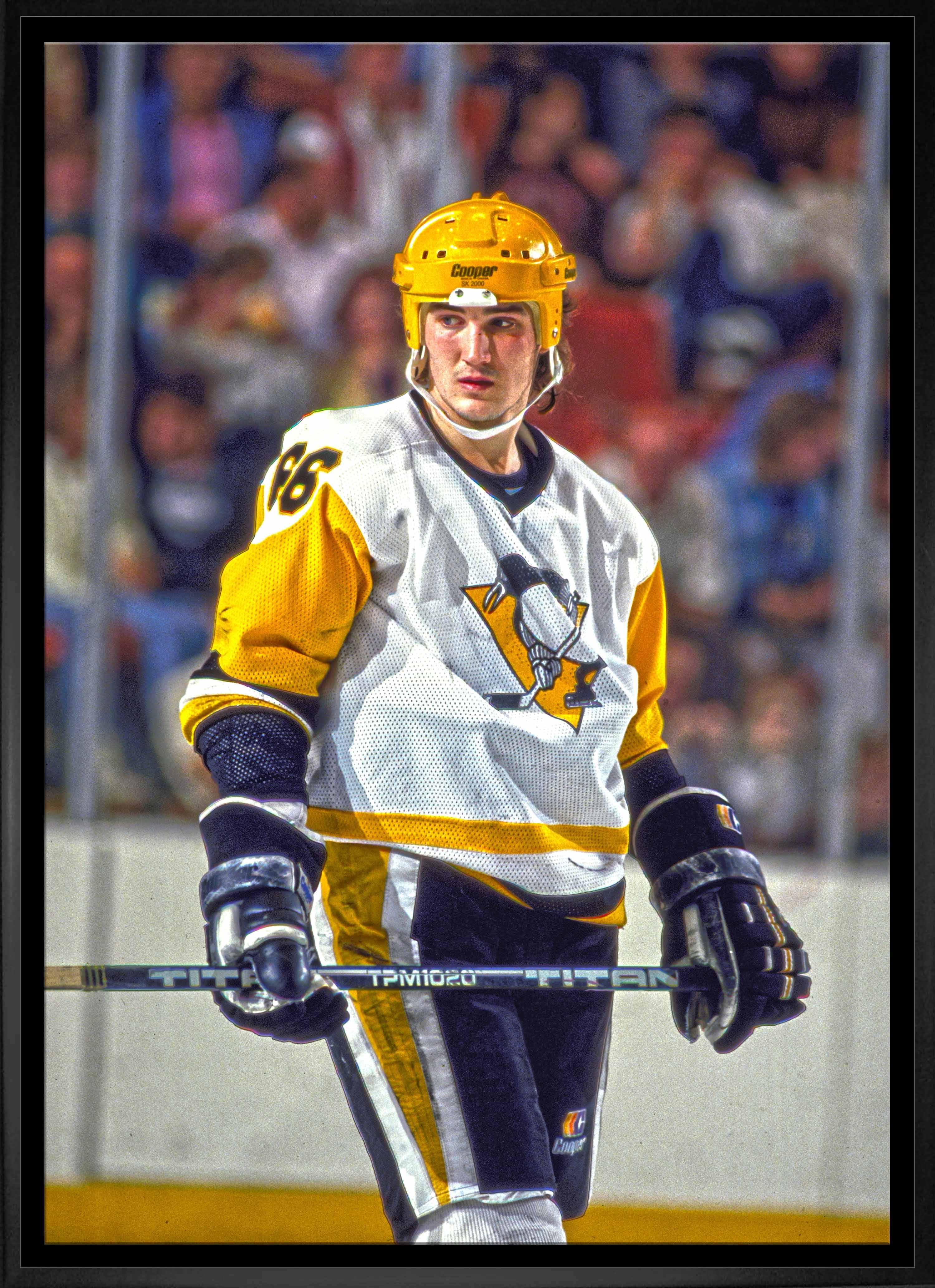 Mario Lemieux Pittsburgh Penguins Framed 20" x 29" Stare Canvas 22.5" x 31.5"
