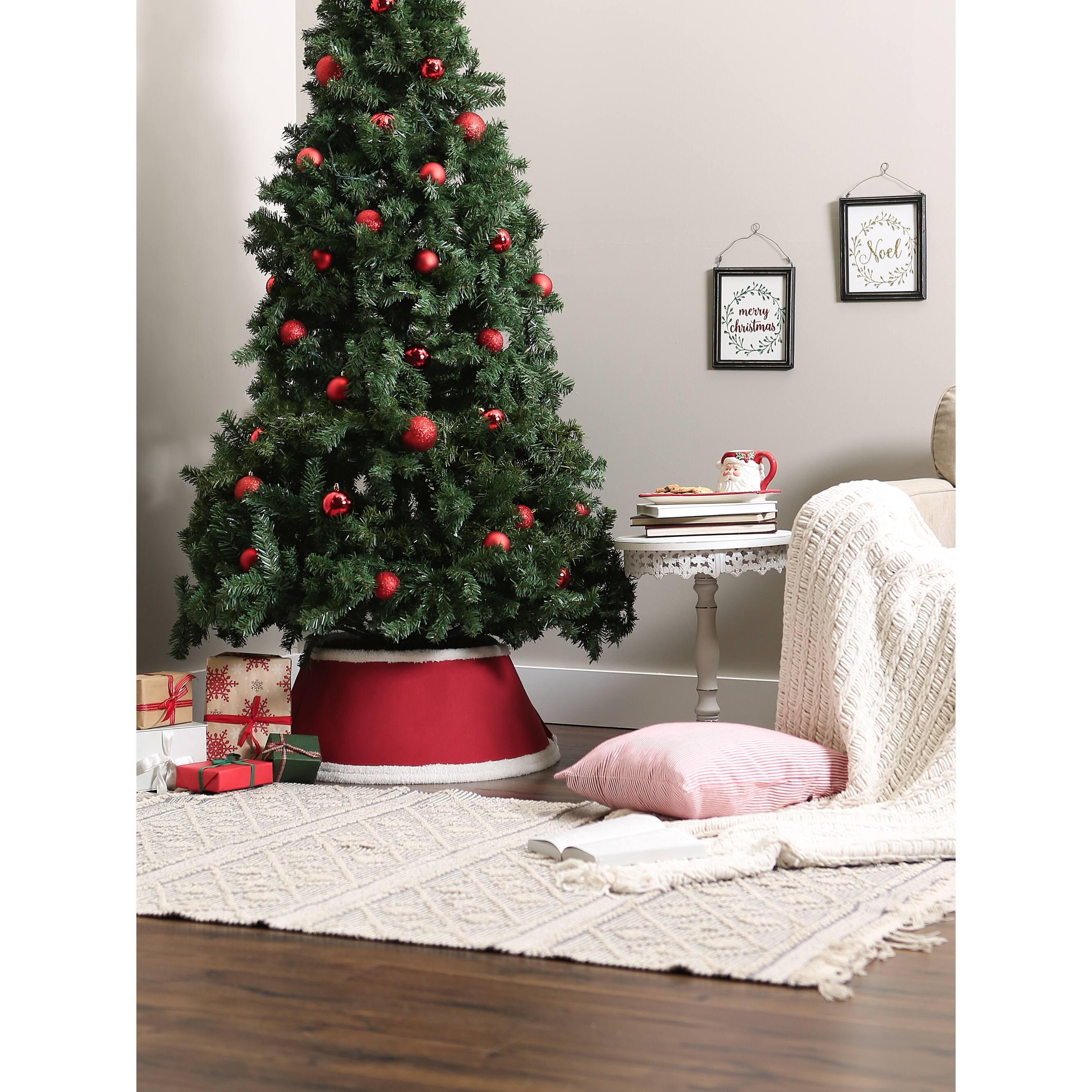 DII® Red Holiday Tree Collar