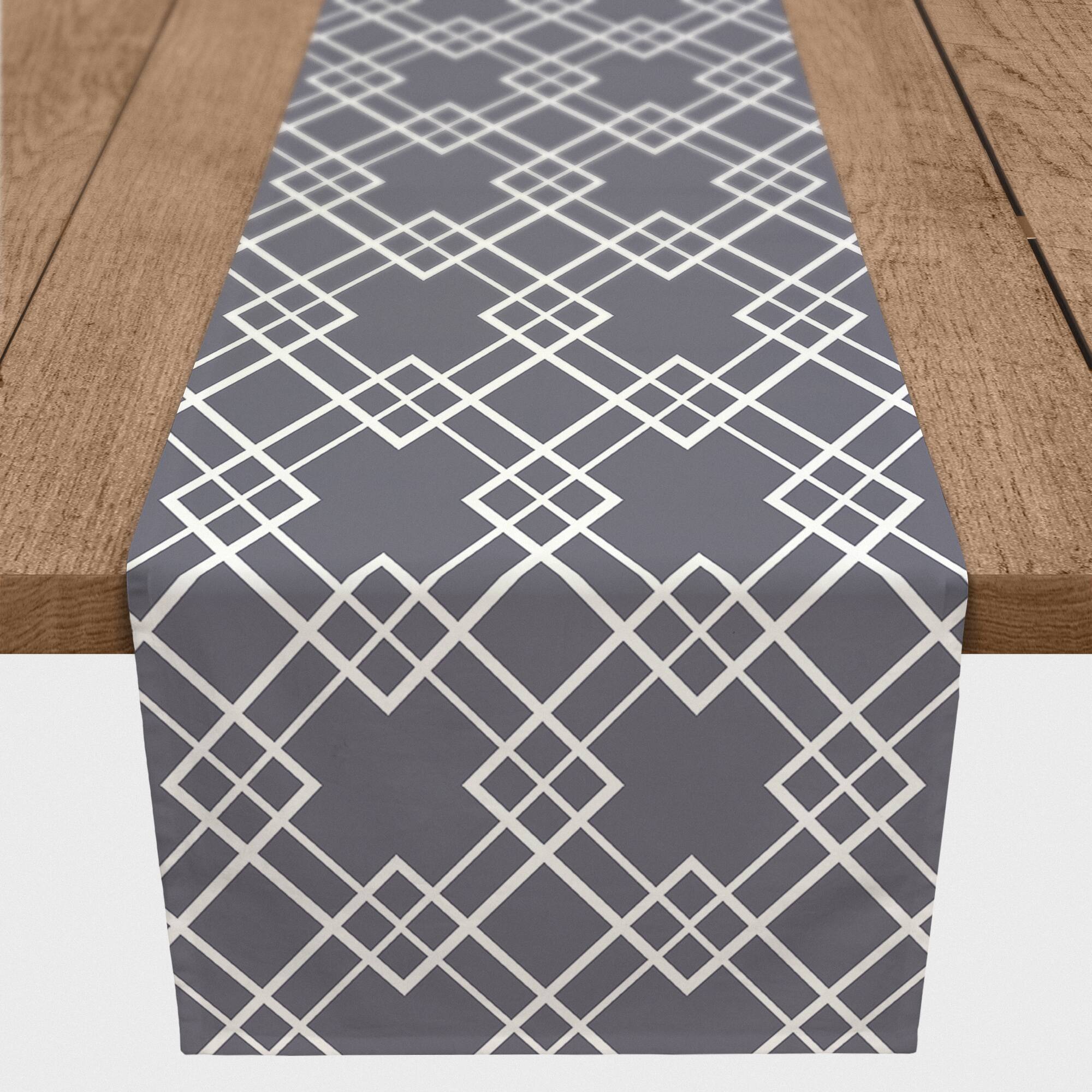 Diamond Lines Indoor/Outdoor Table Runner