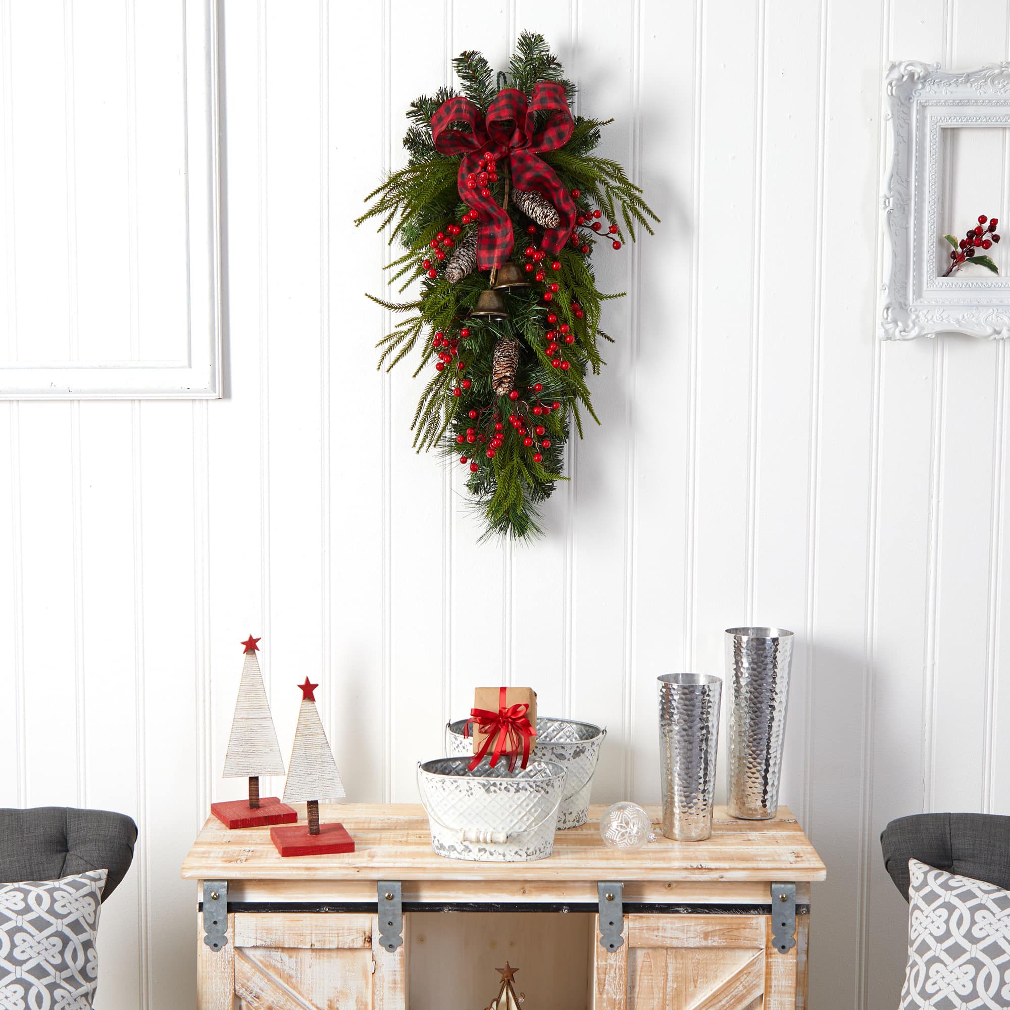 24" Pinecones, Berries & Bells Christmas Teardrop Swag
