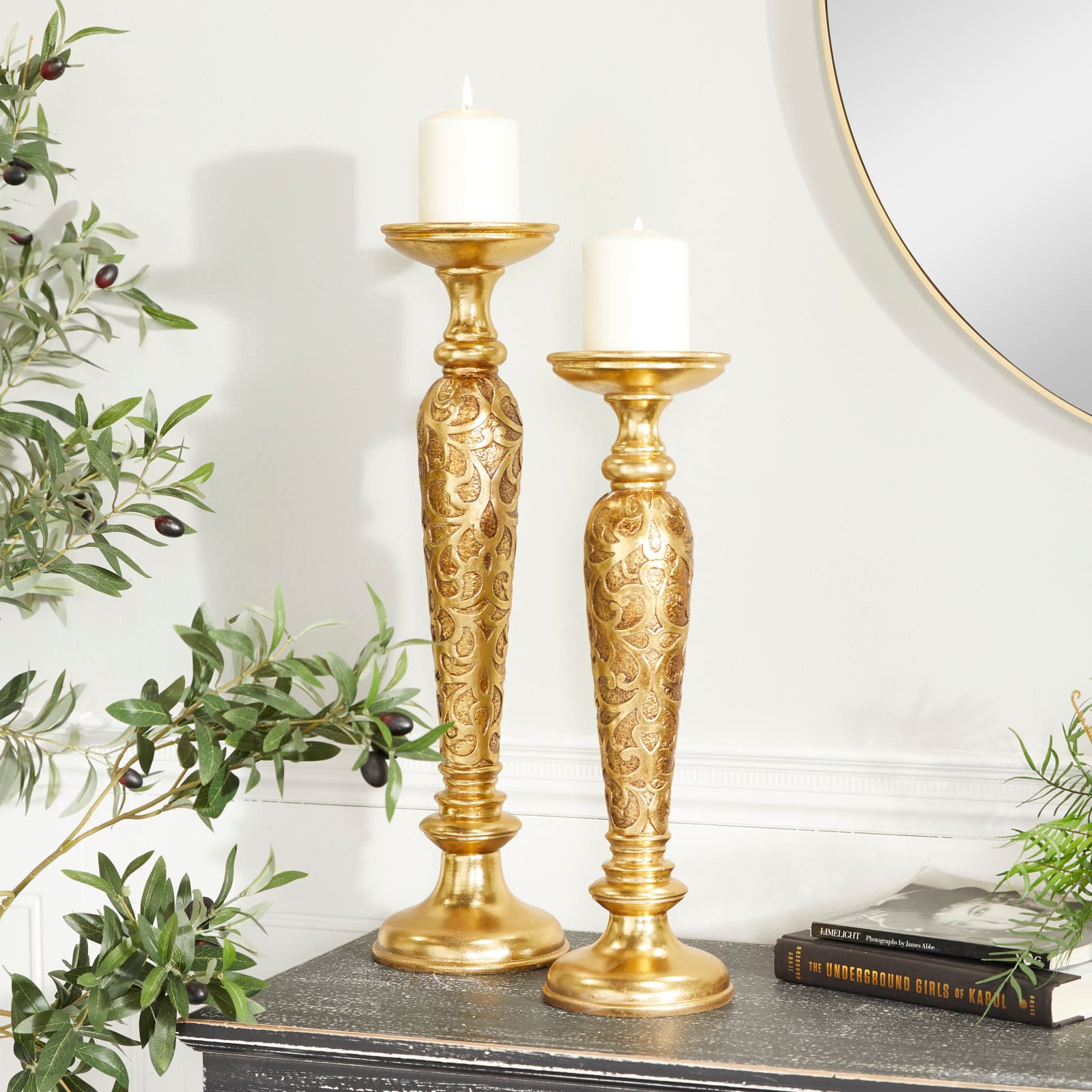 Gold Traditional Candle Holder Set