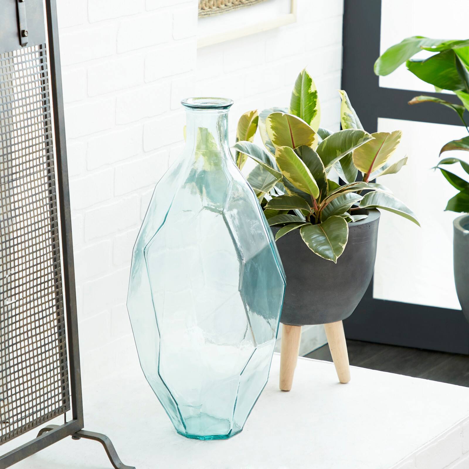 23" Clear Glass Contemporary Vase