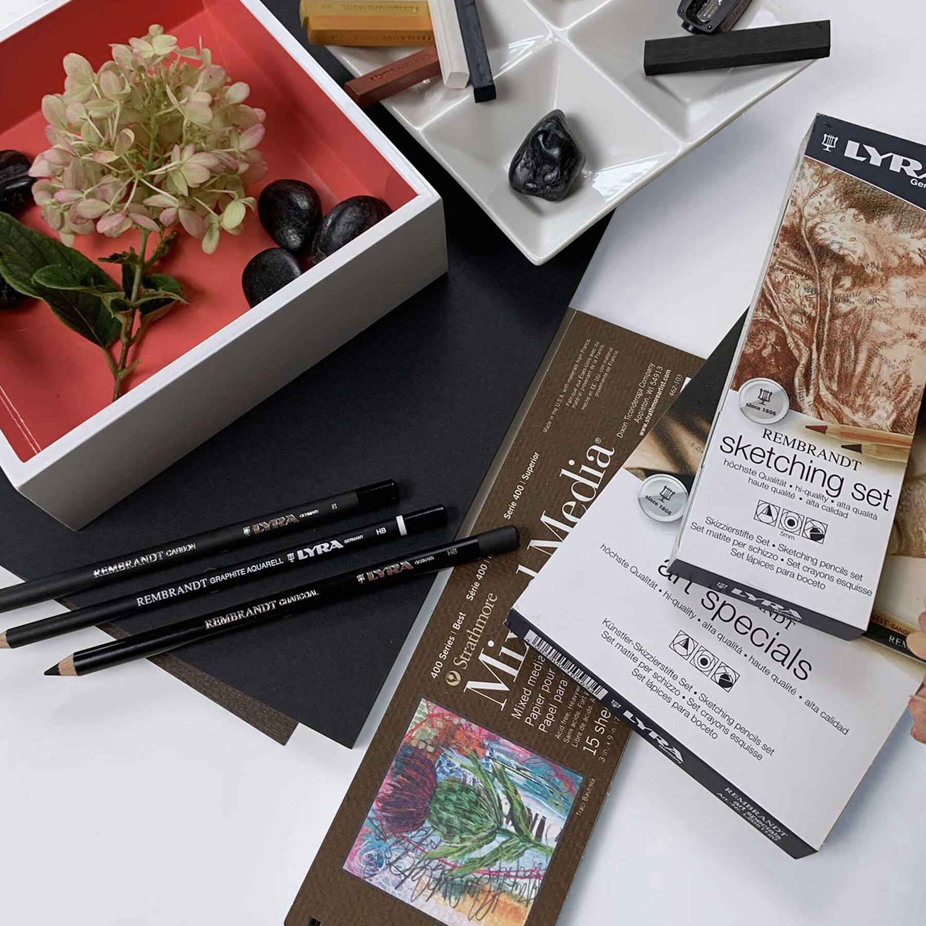 Lyra Rembrandt Art Design Graphite Drawing Pencil Set