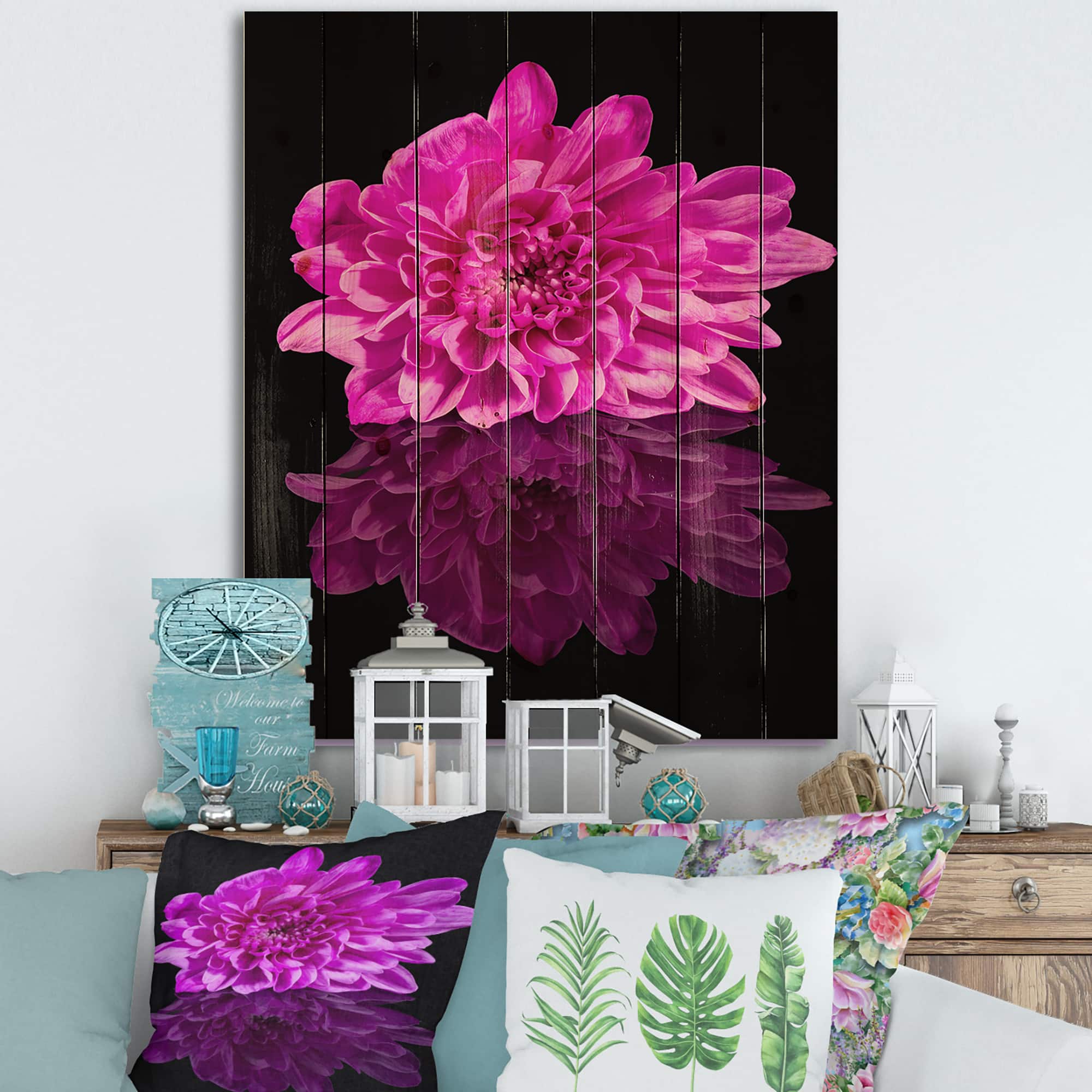 Designart - Single Chrysanthemum Flower On Black Reflection