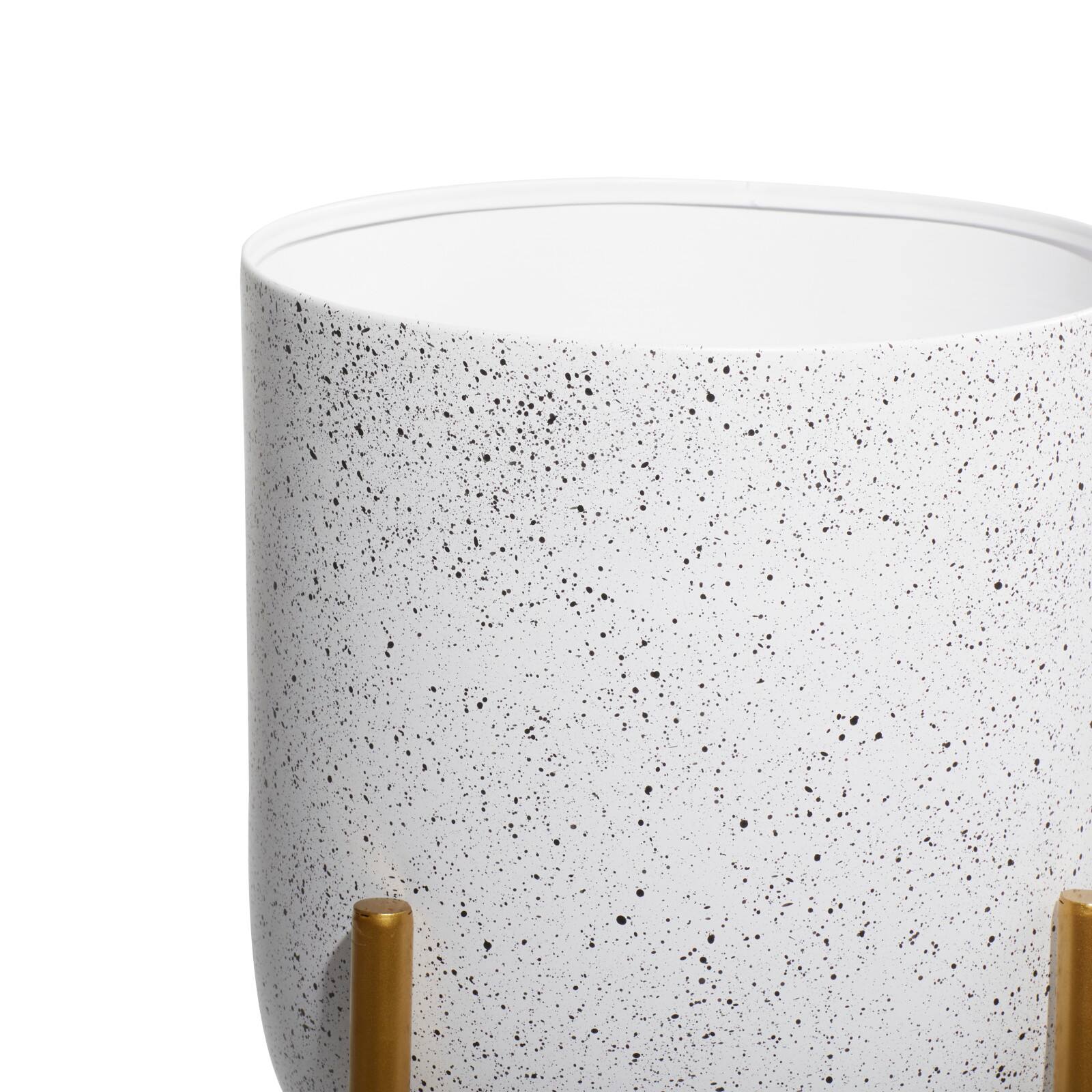 Set of 2 White Metal Contemporary Planter, 20", 22"